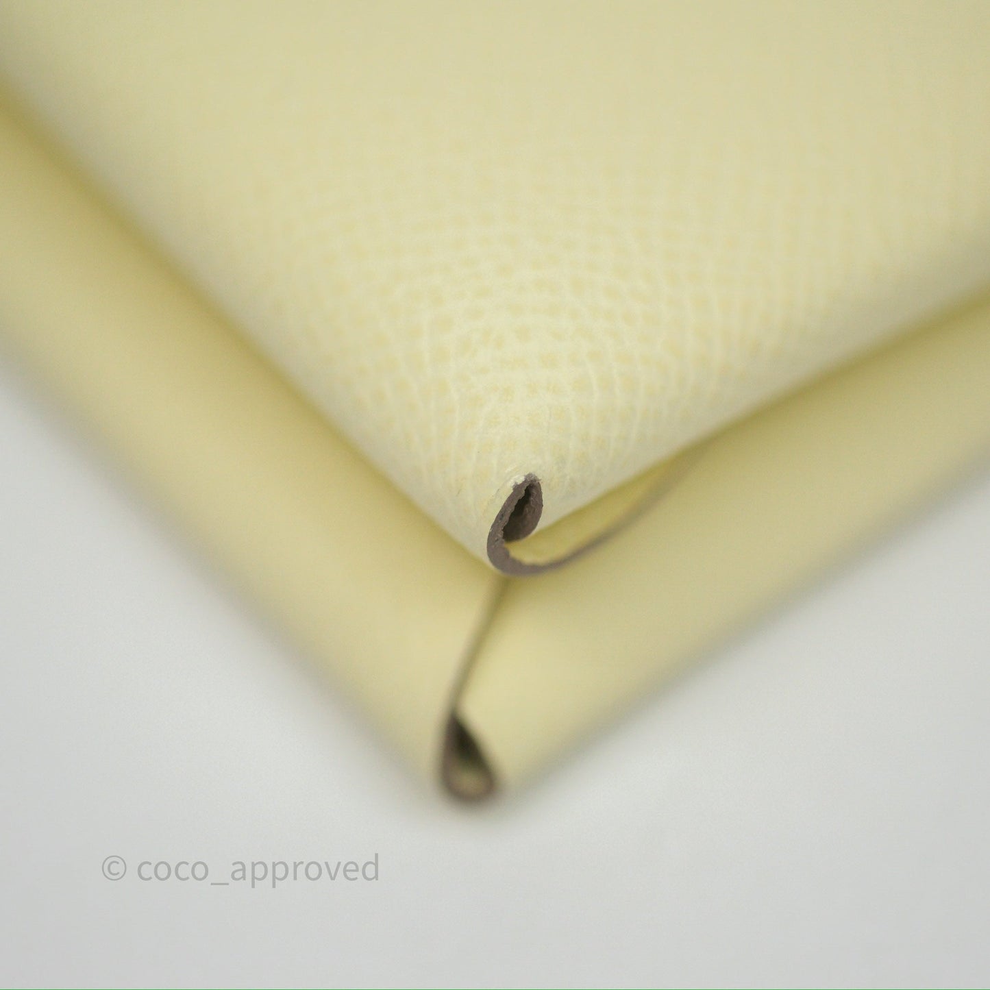 Hermès Calvi Card Holder Jaune Milton I8 Epsom