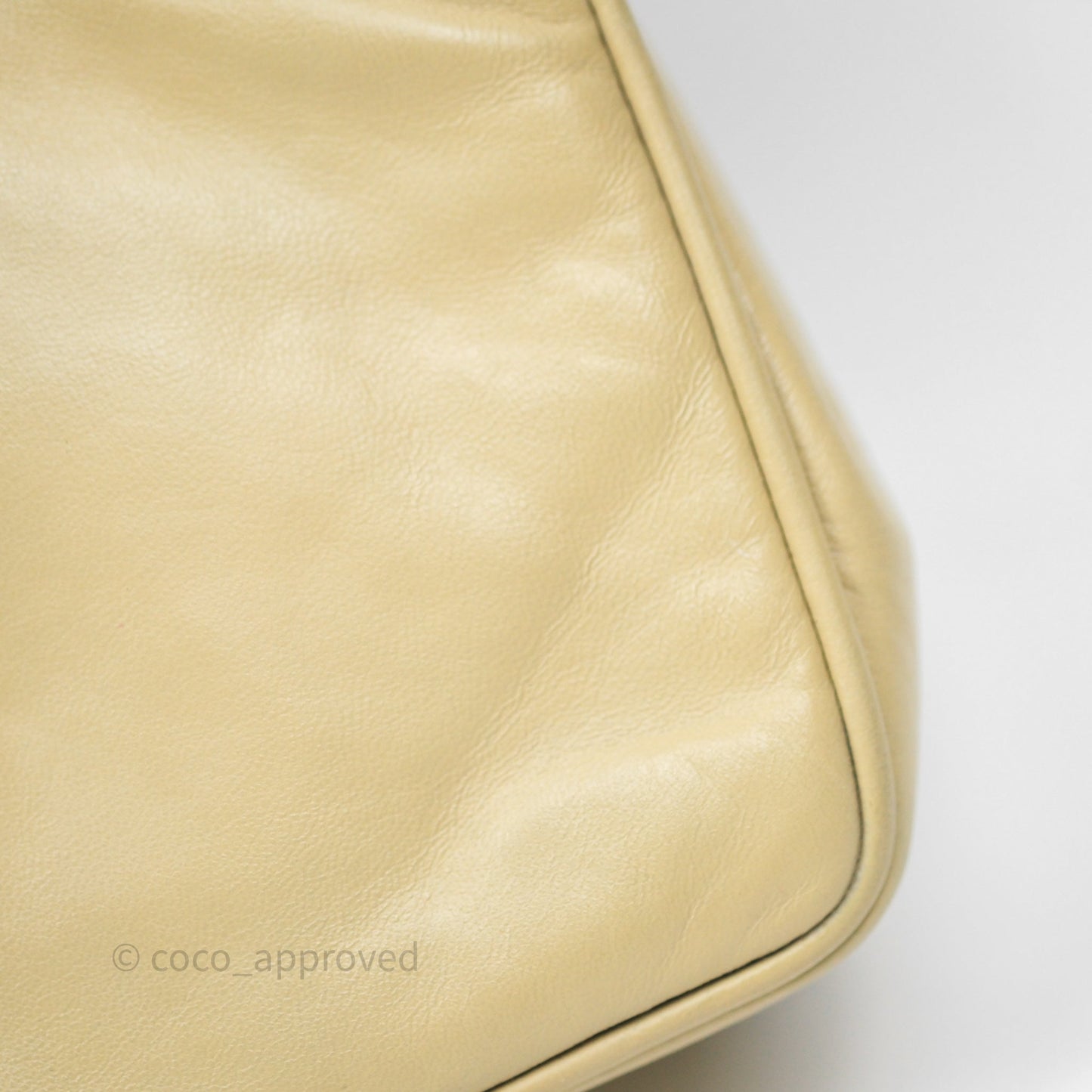 Chanel Vintage CC Flap Bag Beige Lambskin Gold Hardware