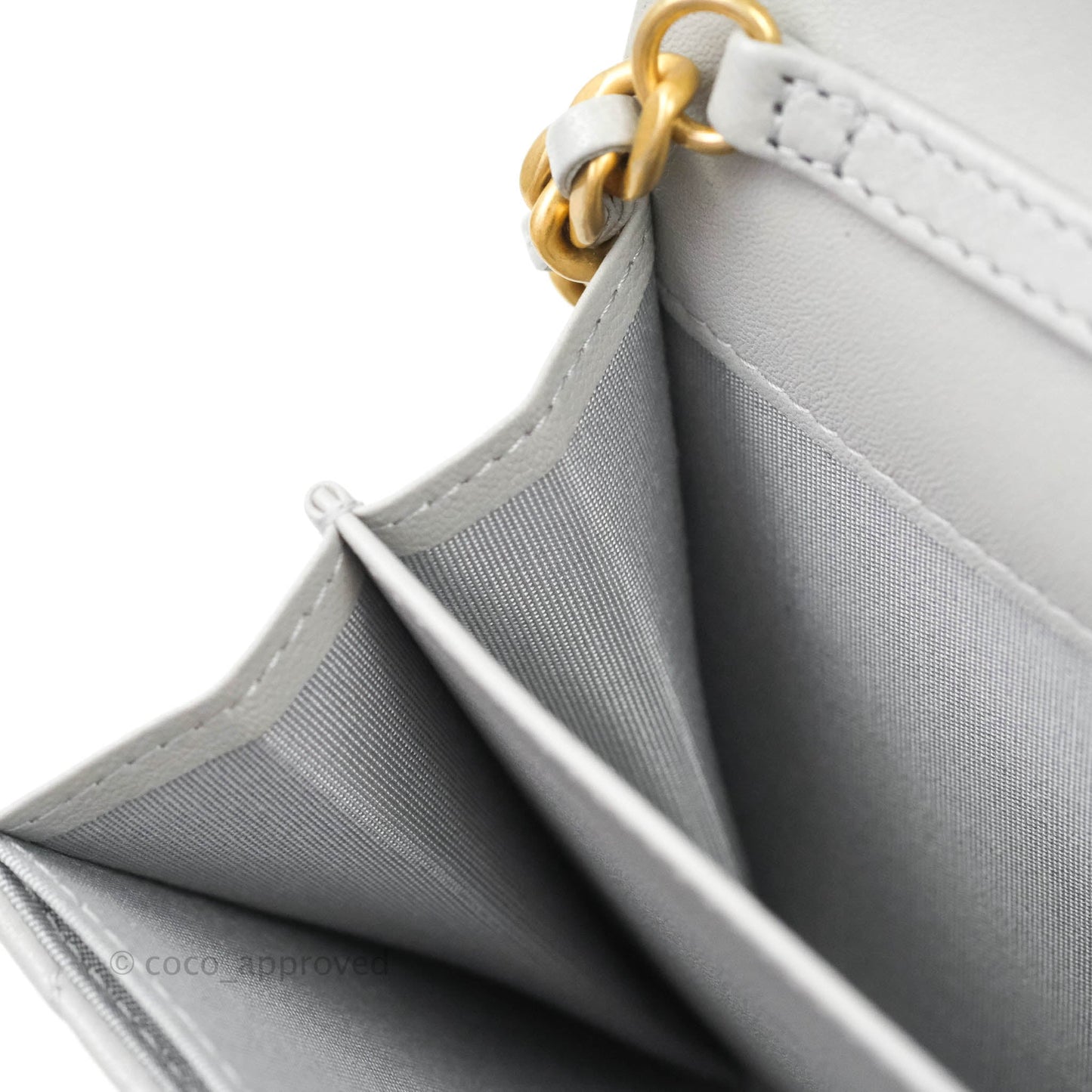 Chanel 19 Card Holder With Chain Grey Mixed Hardware