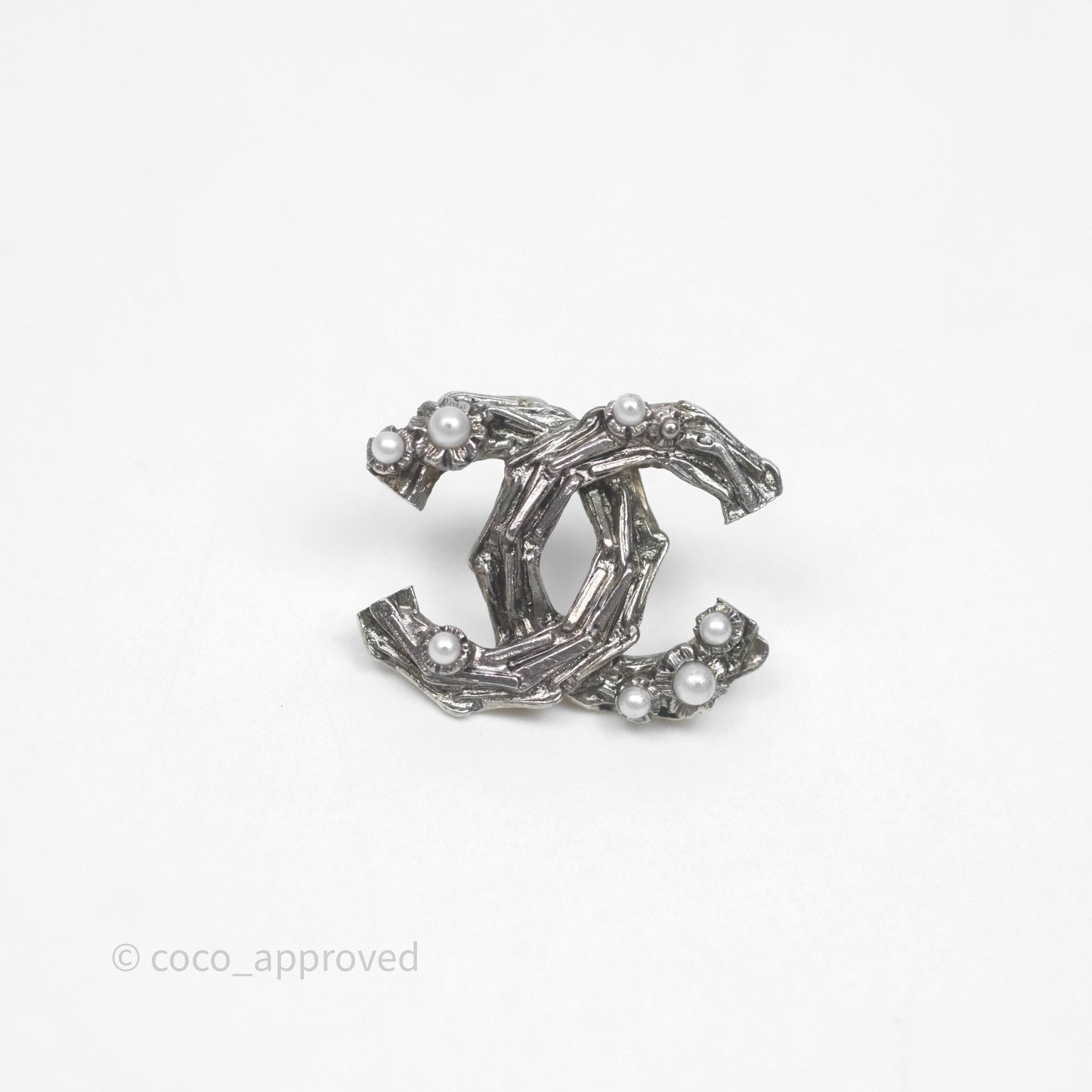 Chanel CC Pearl Earrings Ruthenium Tone 14P