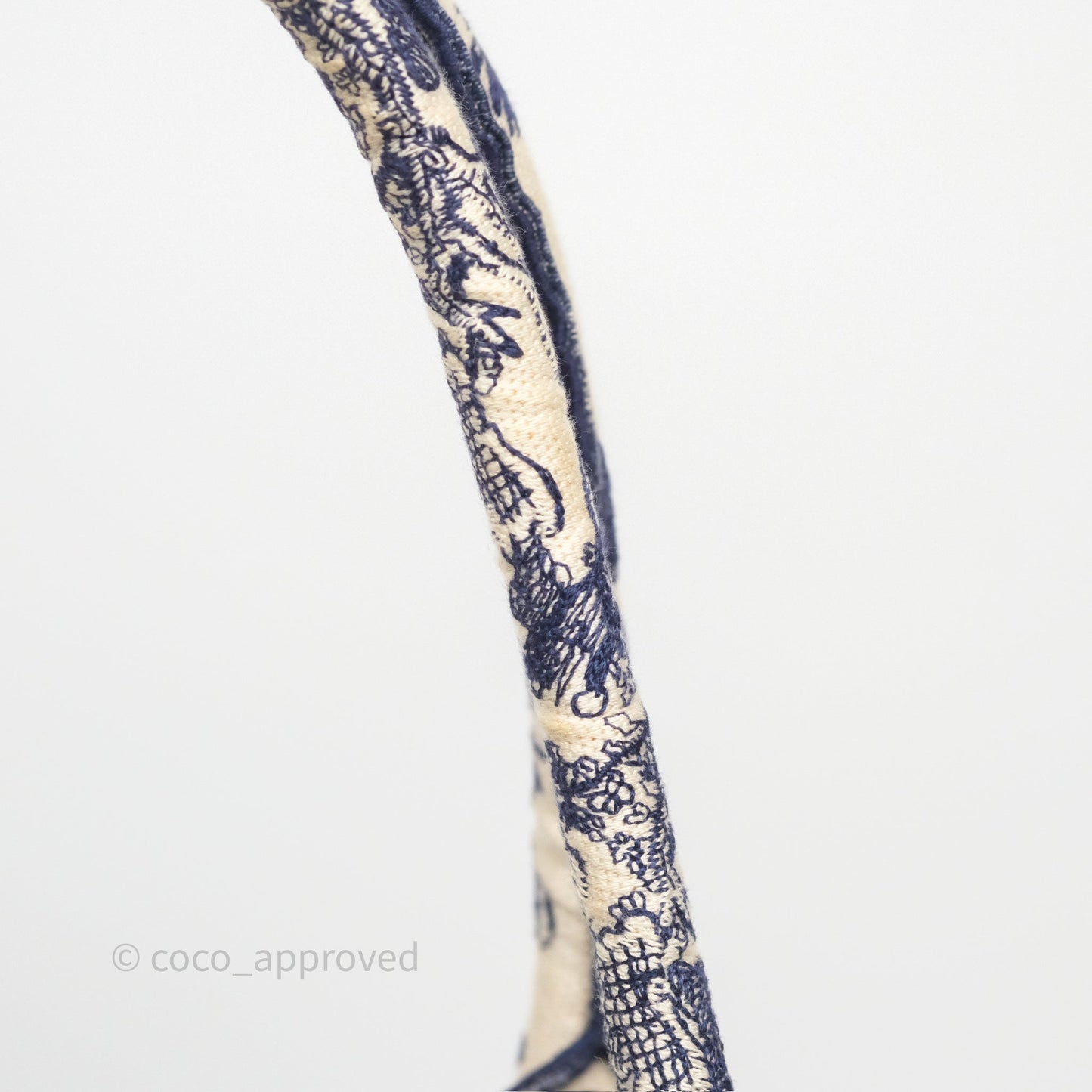 Dior Medium Book Tote White/Blue Toile De Jouy Embroidered Canvas