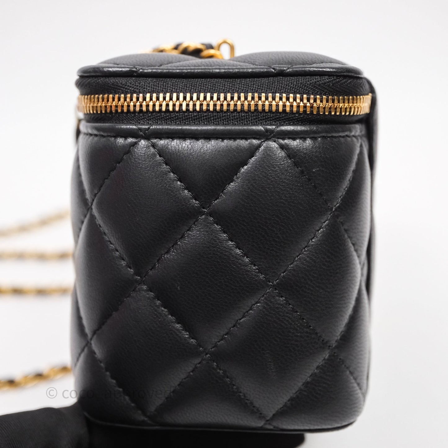Chanel Vanity With COCO Heart Chain Black Lambskin Aged Gold Hardware