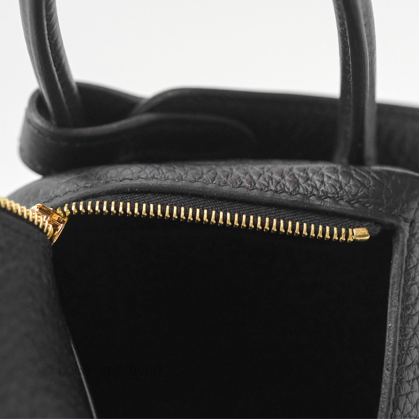 Hermès Mini Lindy 20 Black Clemence Gold Hardware
