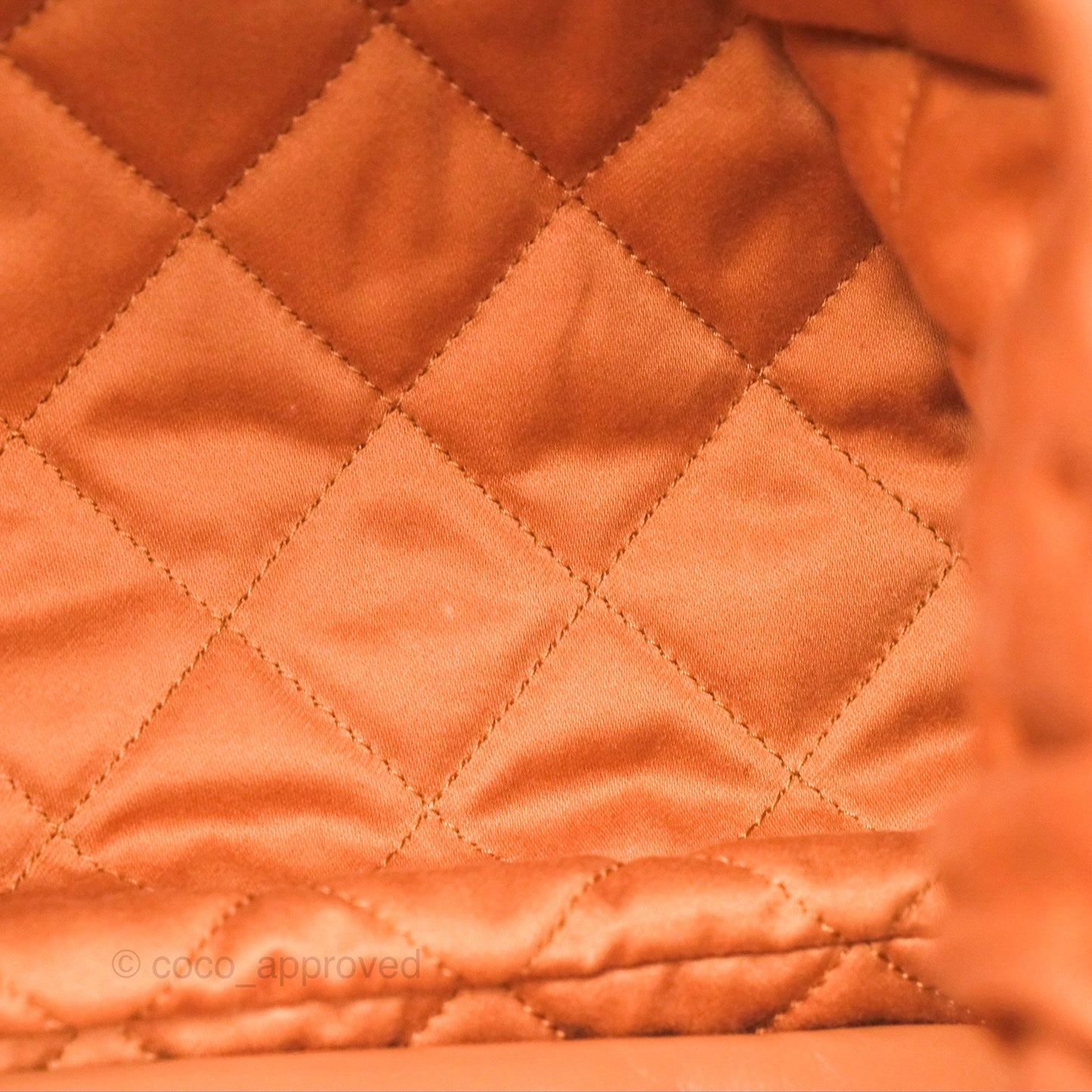 Chanel 22 Medium Caramel Beige Shiny Calfskin Aged Gold Hardware