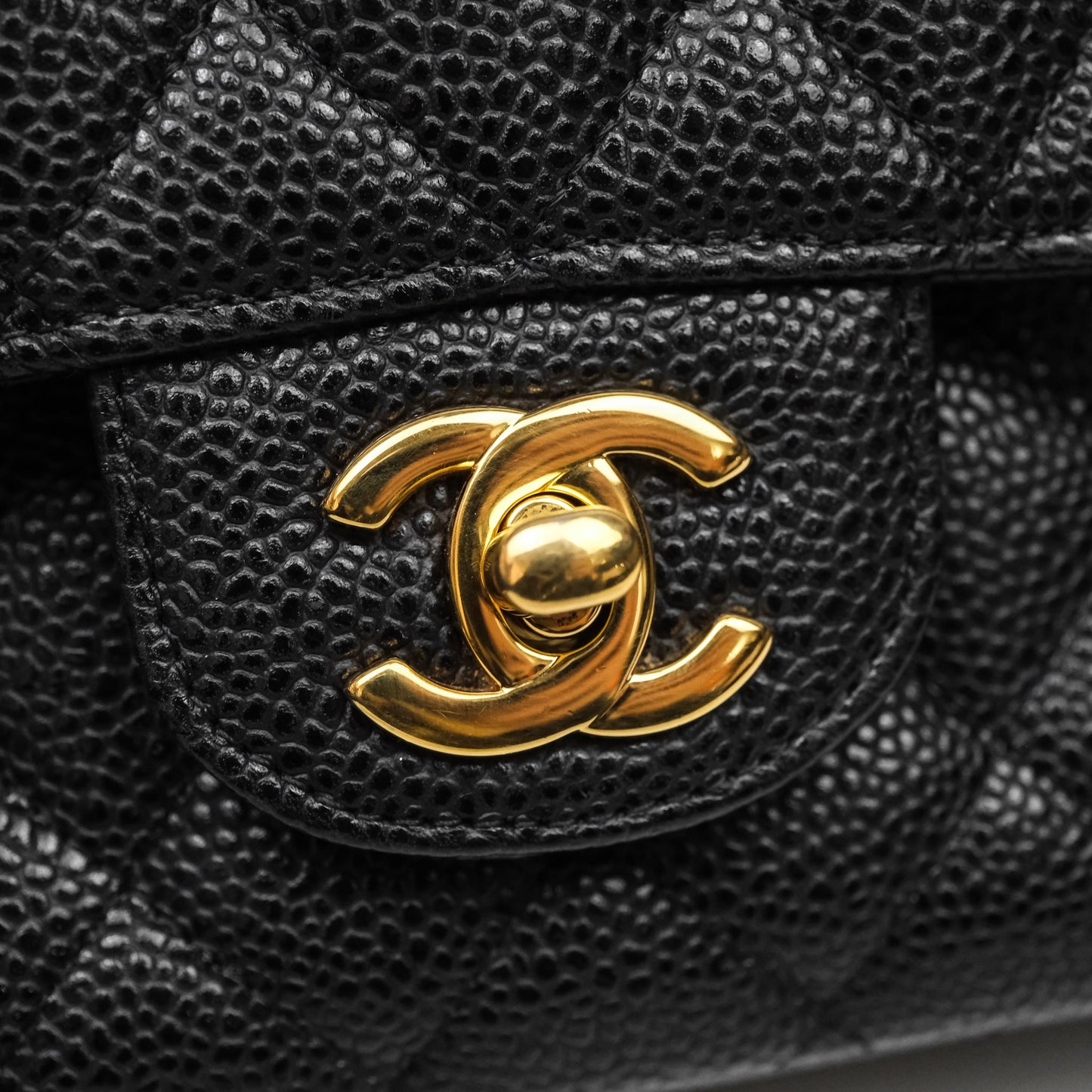 Chanel Classic M/L Medium Flap Quilted Black Caviar Gold Hardware