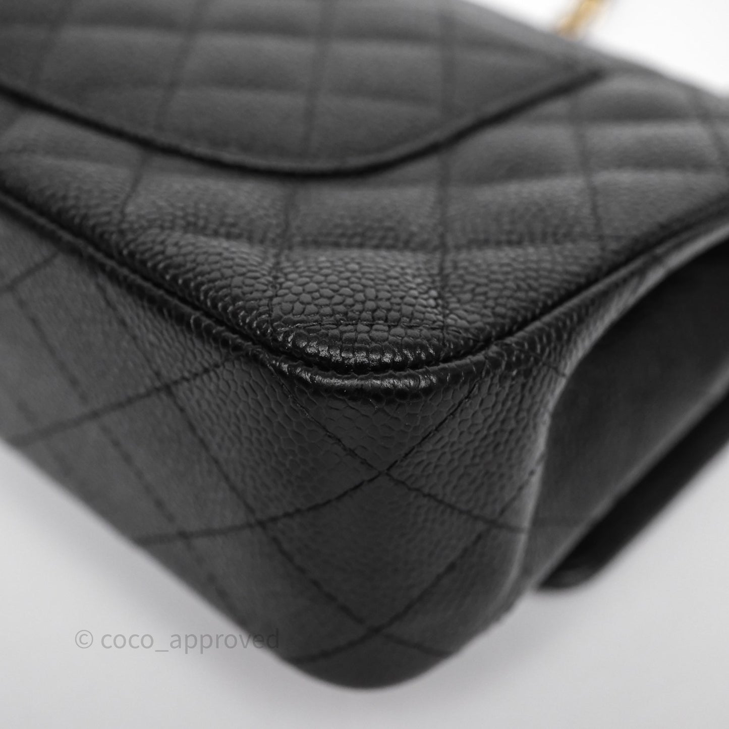 Chanel Classic M/L Medium Flap Quilted Black Caviar Gold Hardware