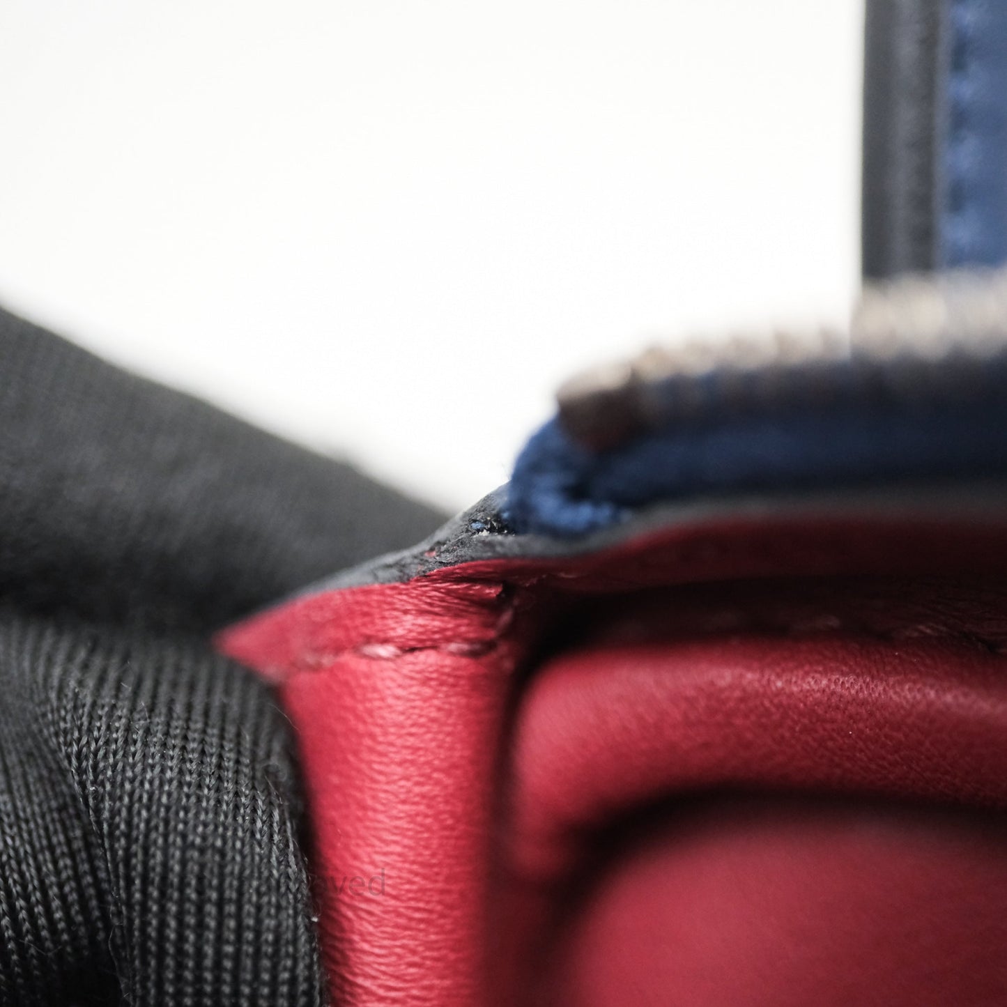 Hermès Mini Lindy II 20 Bleu Navy 7U / Rouge Grenat K1 Swift Palladium Hardware