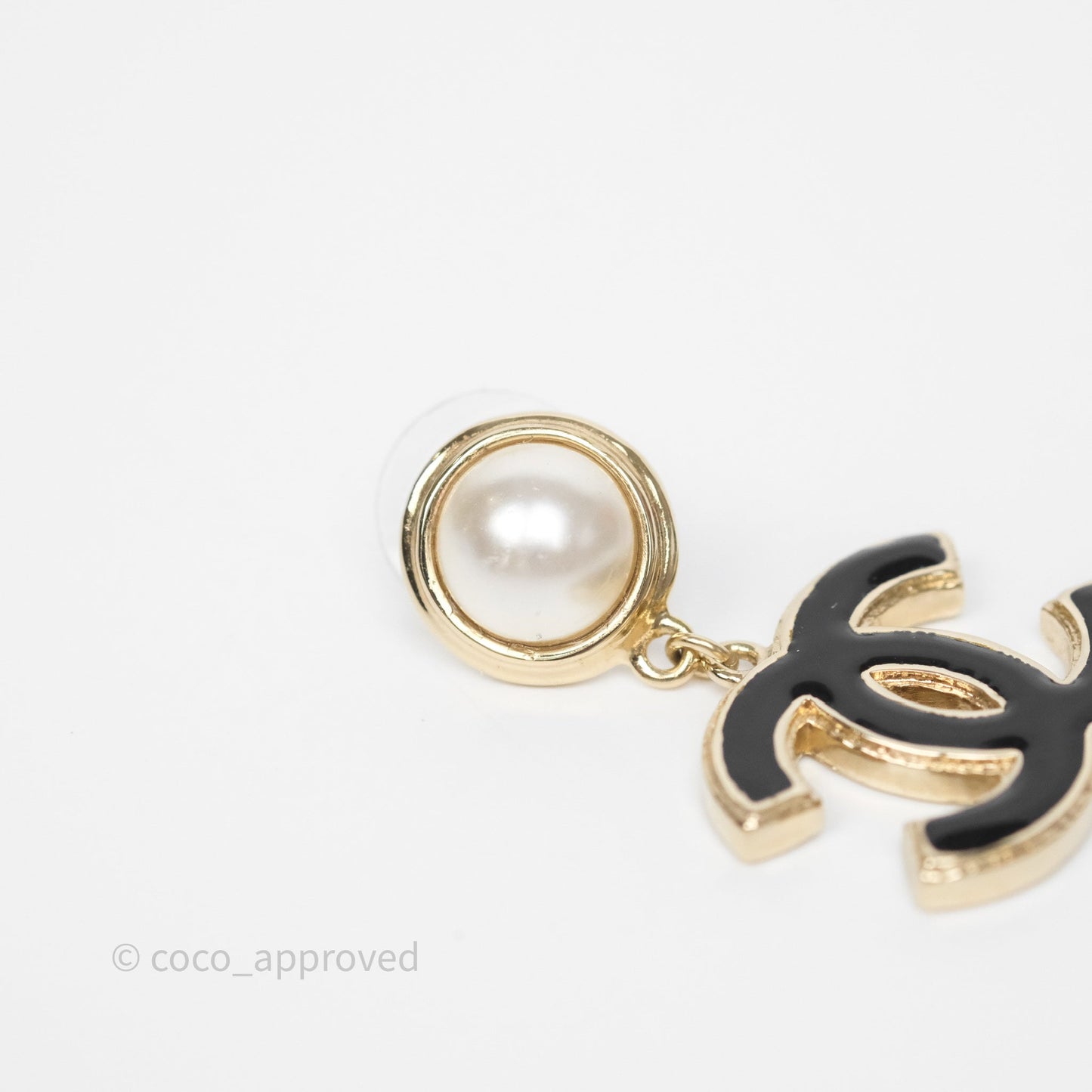 Chanel Round Pearl CC Black Resin Drop Earrings Gold Tone 22A