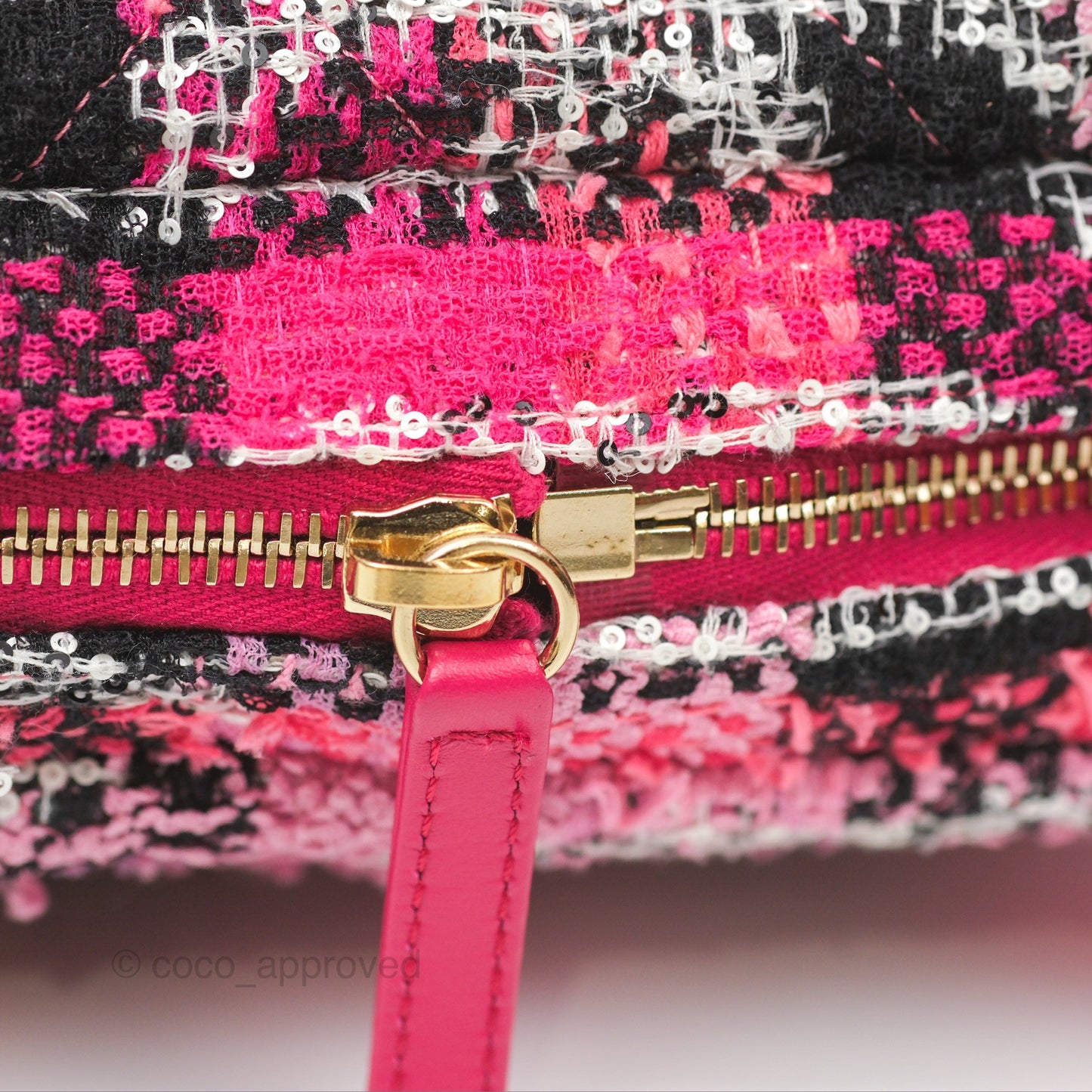 Chanel Coco Beach 2way Crossbody Bag / Foldable Tote Pink Black Grid Tweed