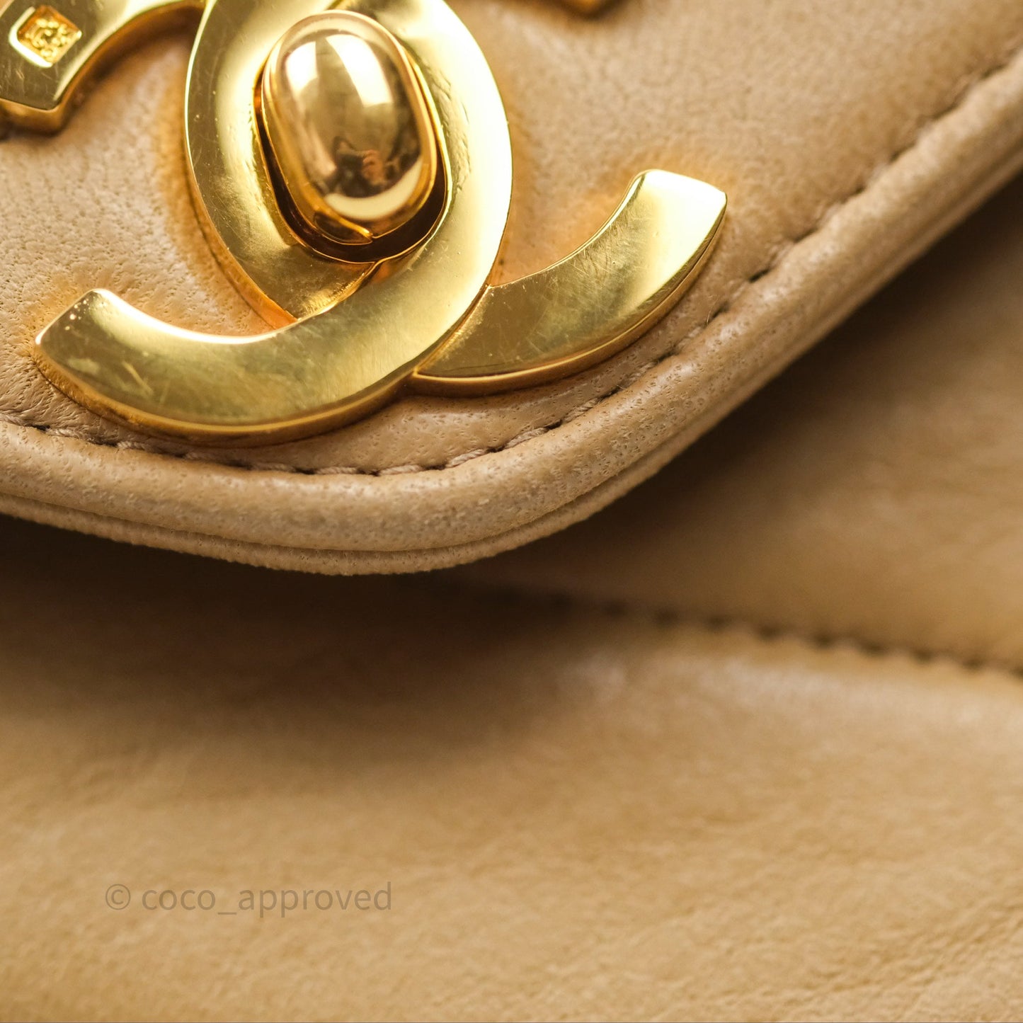Chanel Vintage Medium Flap Chevron Beige Lambskin 24K Gold Hardware