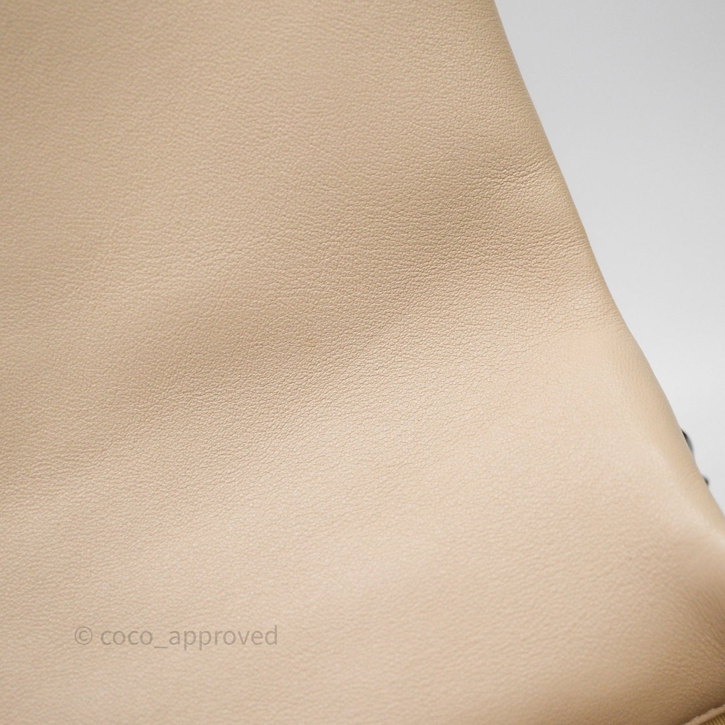 Chanel 19 Small Beige Lambskin Mixed Hardware