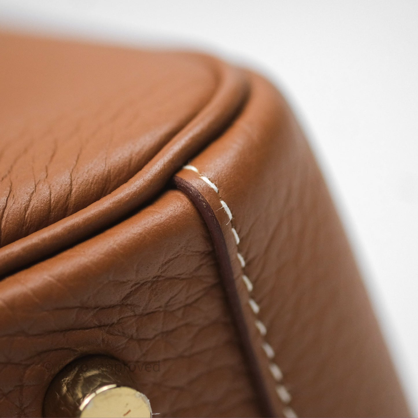 Hermès Lindy 26 Gold 37 Clemence Gold Hardware