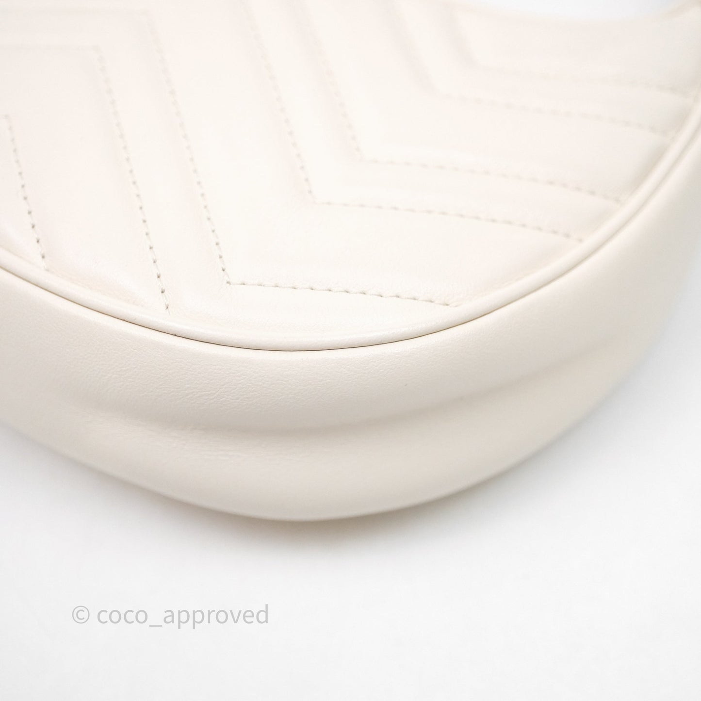 Gucci GG Marmont Half Moon-shaped Hobo Bag White