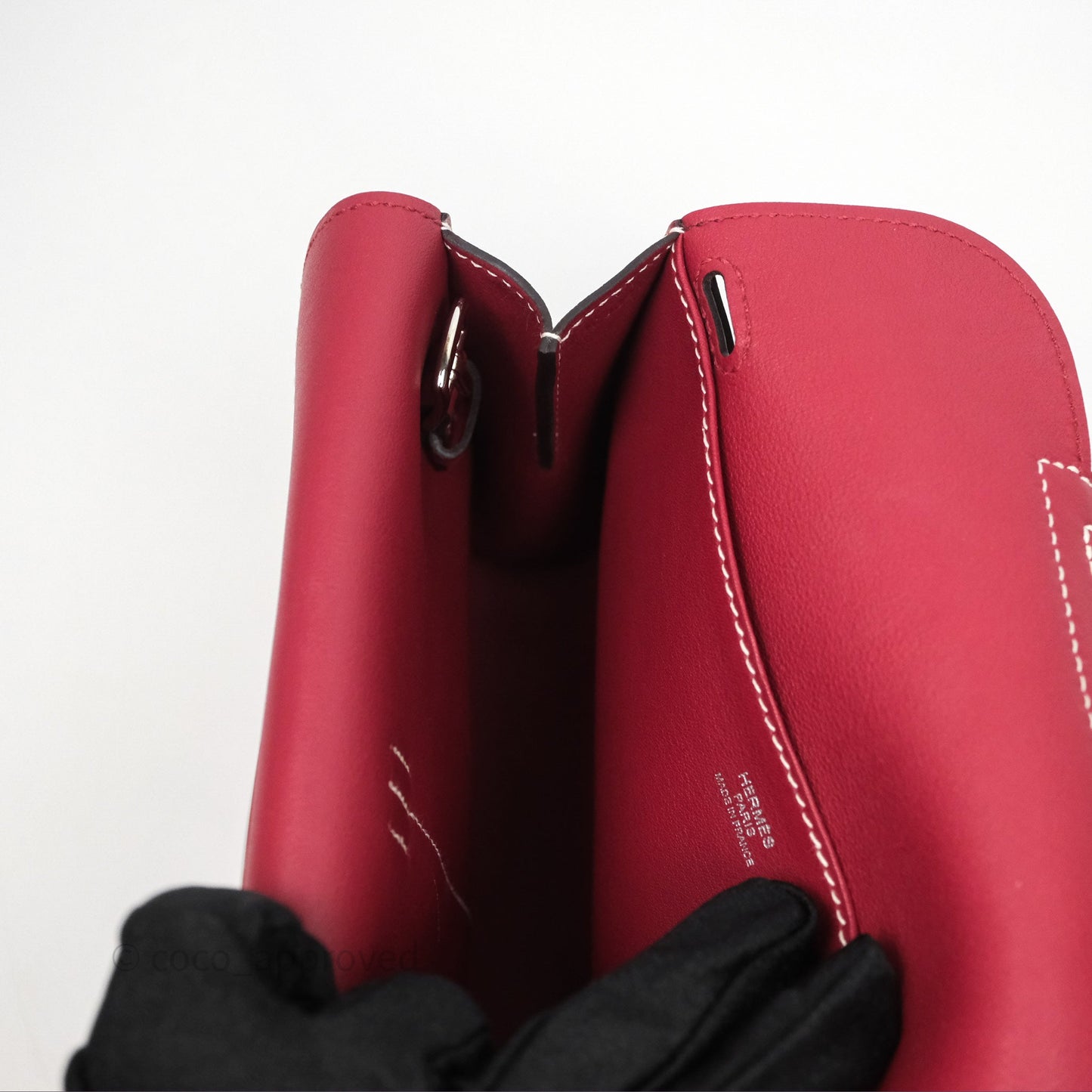 Hermès Halzan 22 Mini Rouge Grenat K1 Swift Palladium Hardware