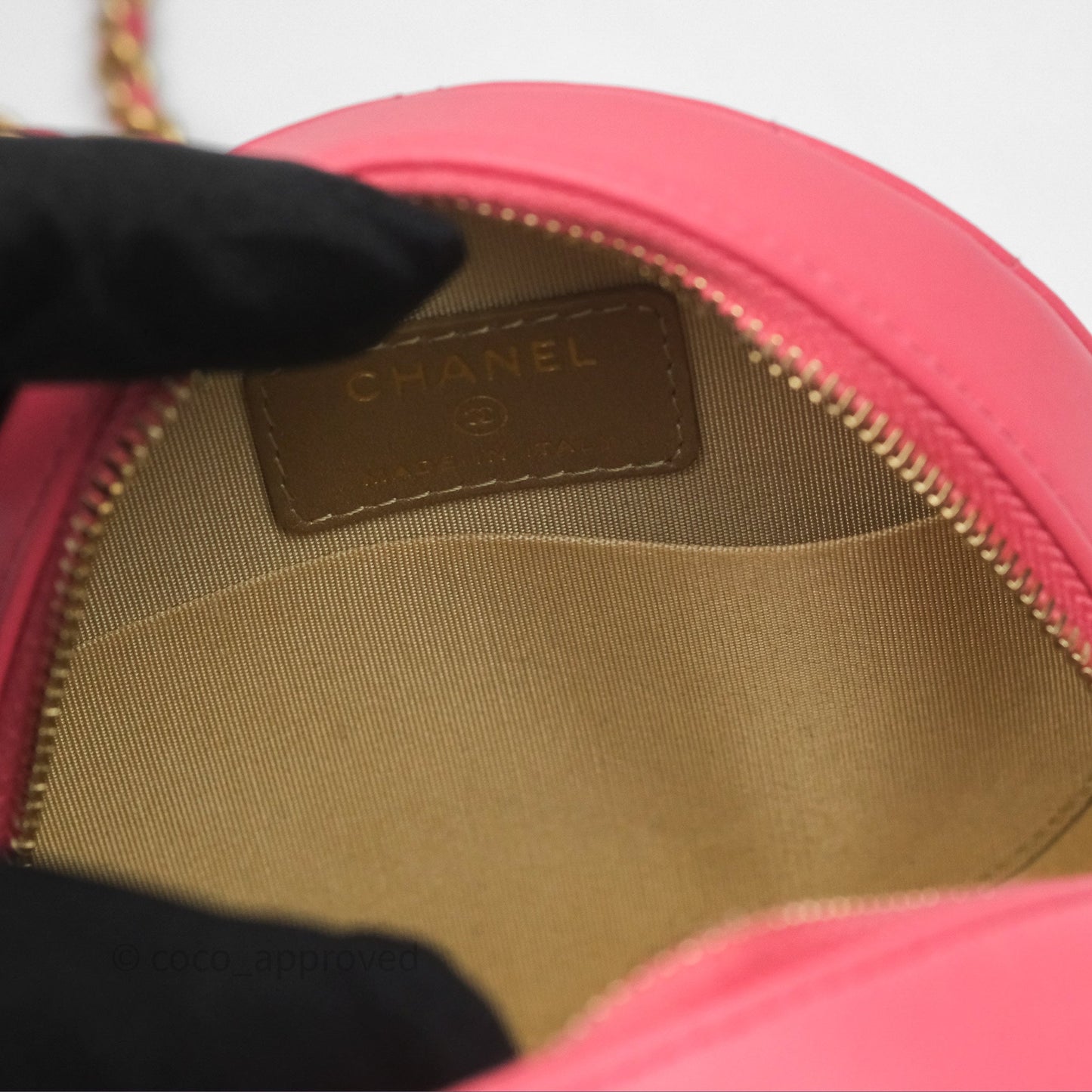 Chanel Quilted Pearl Crush Round Clutch With Chain Pink Lambskin Aged Gold Hardware