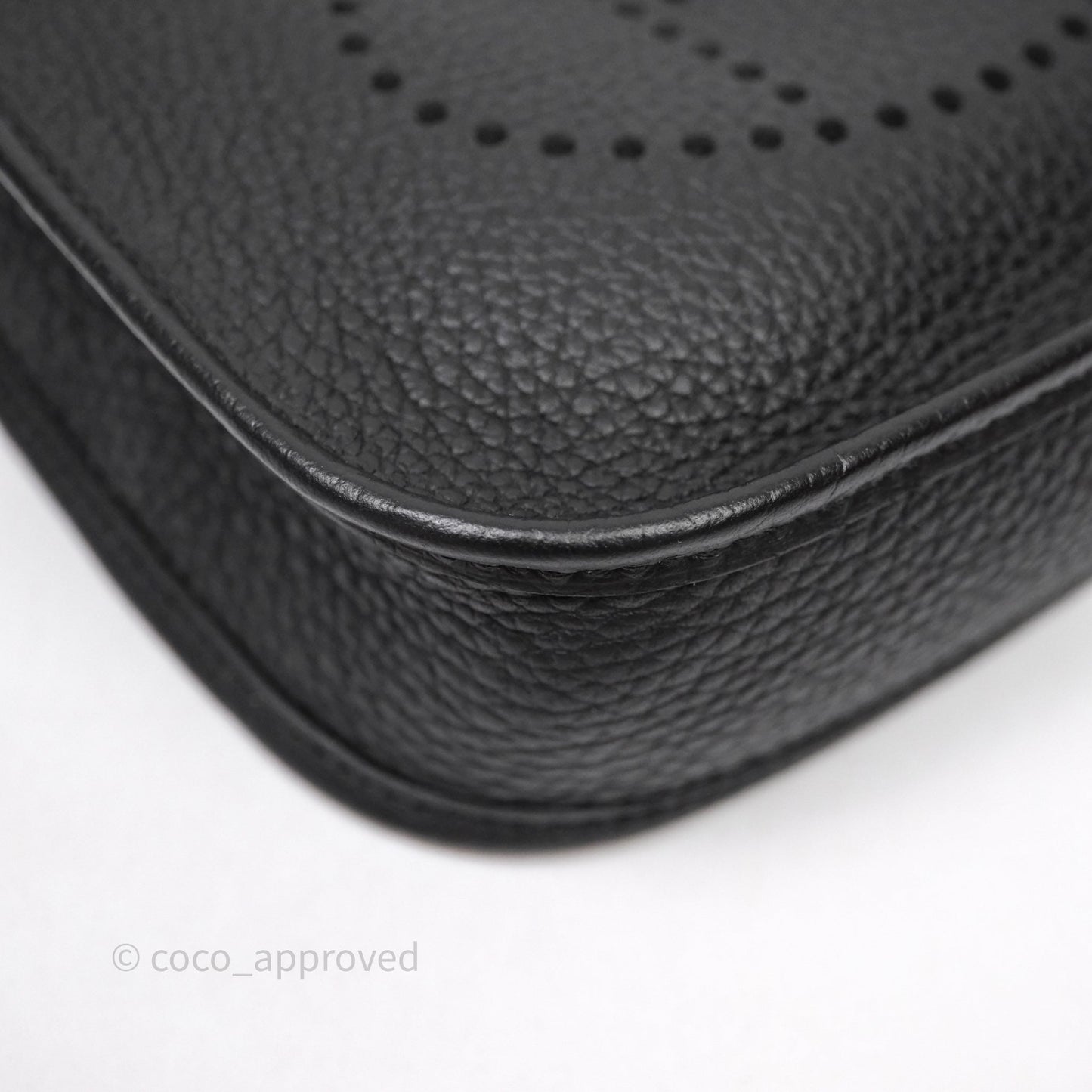 Hermès Mini Evelyne 16 Noir 89 Clemence Palladium Hardware