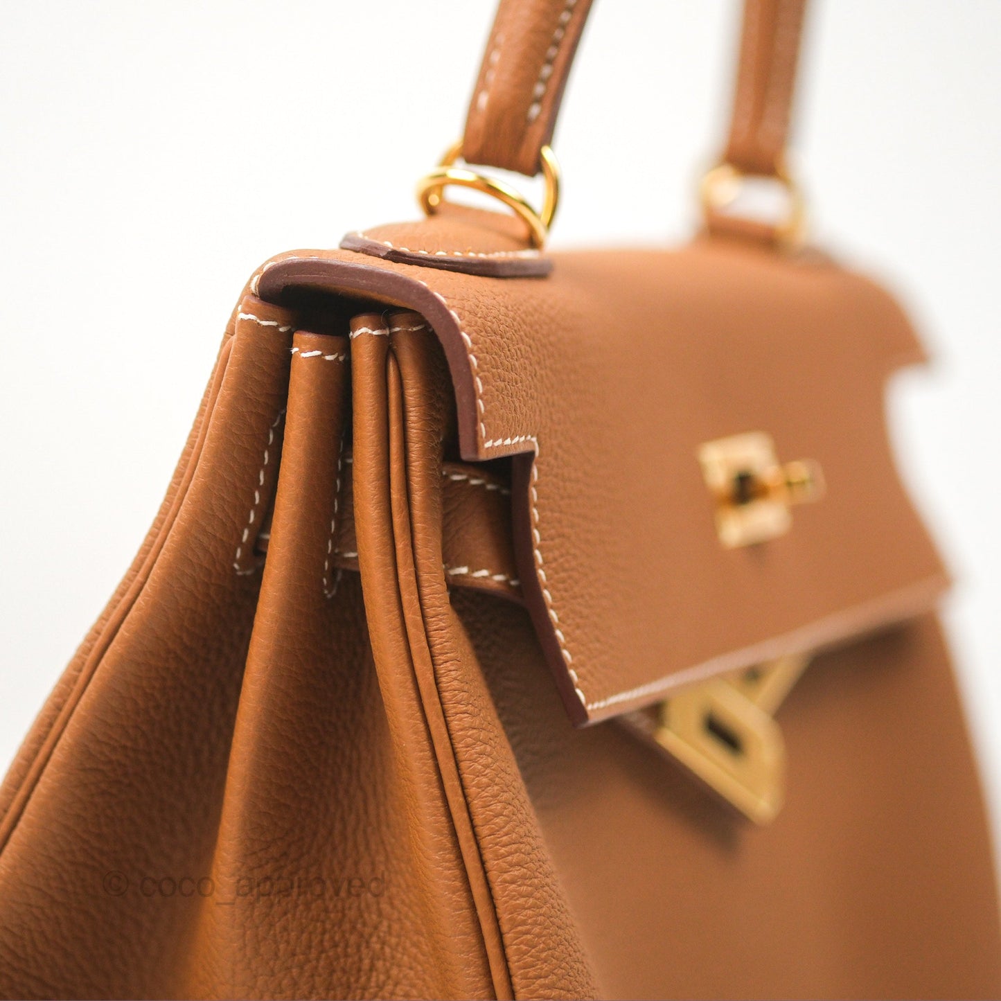 Hermès Retourne Kelly 28 Gold Togo Gold Hardware