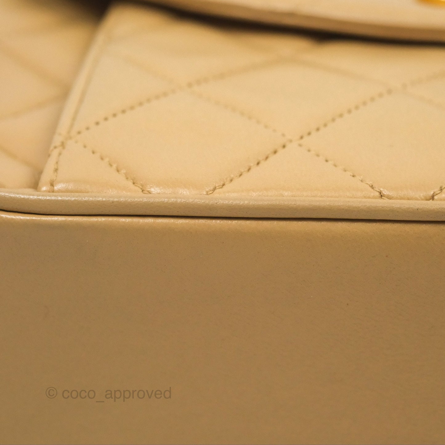 Chanel Vintage Flap Bag Beige Lambskin Gold Hardware