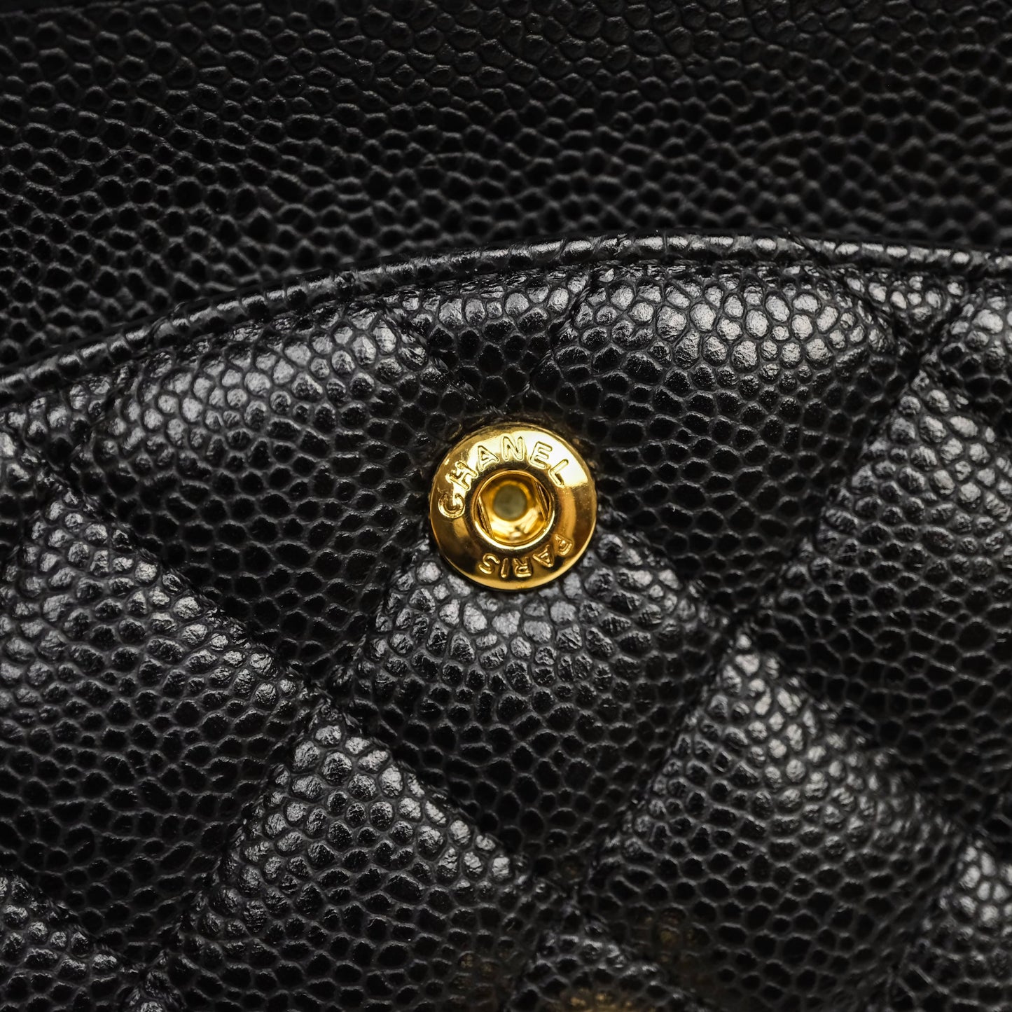 Chanel Classic M/L Medium Flap Quilted Black Caviar Gold Hardware