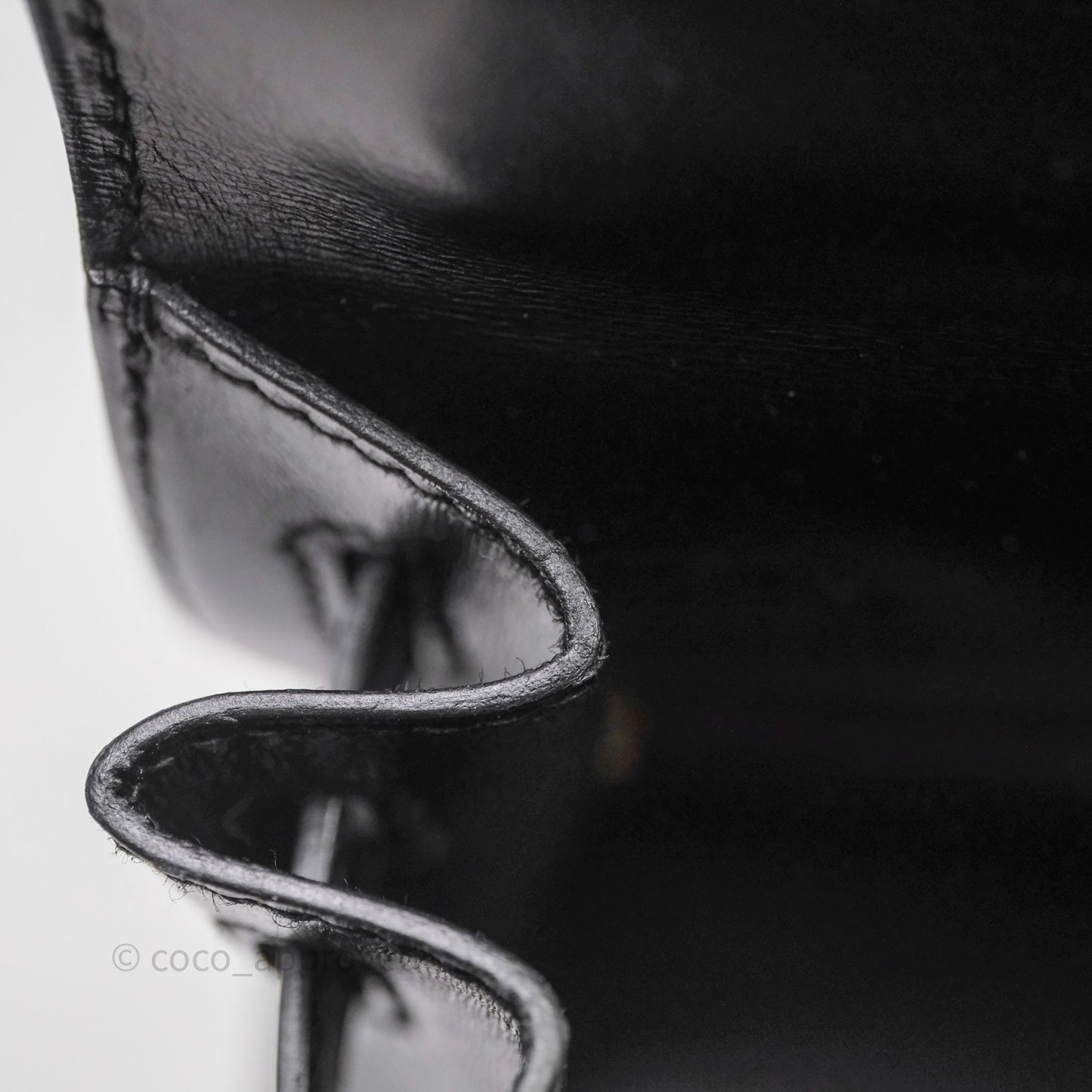 Hermès Vintage Kelly 28 Sellier Black Noir 89 Box Leather Gold Hardware