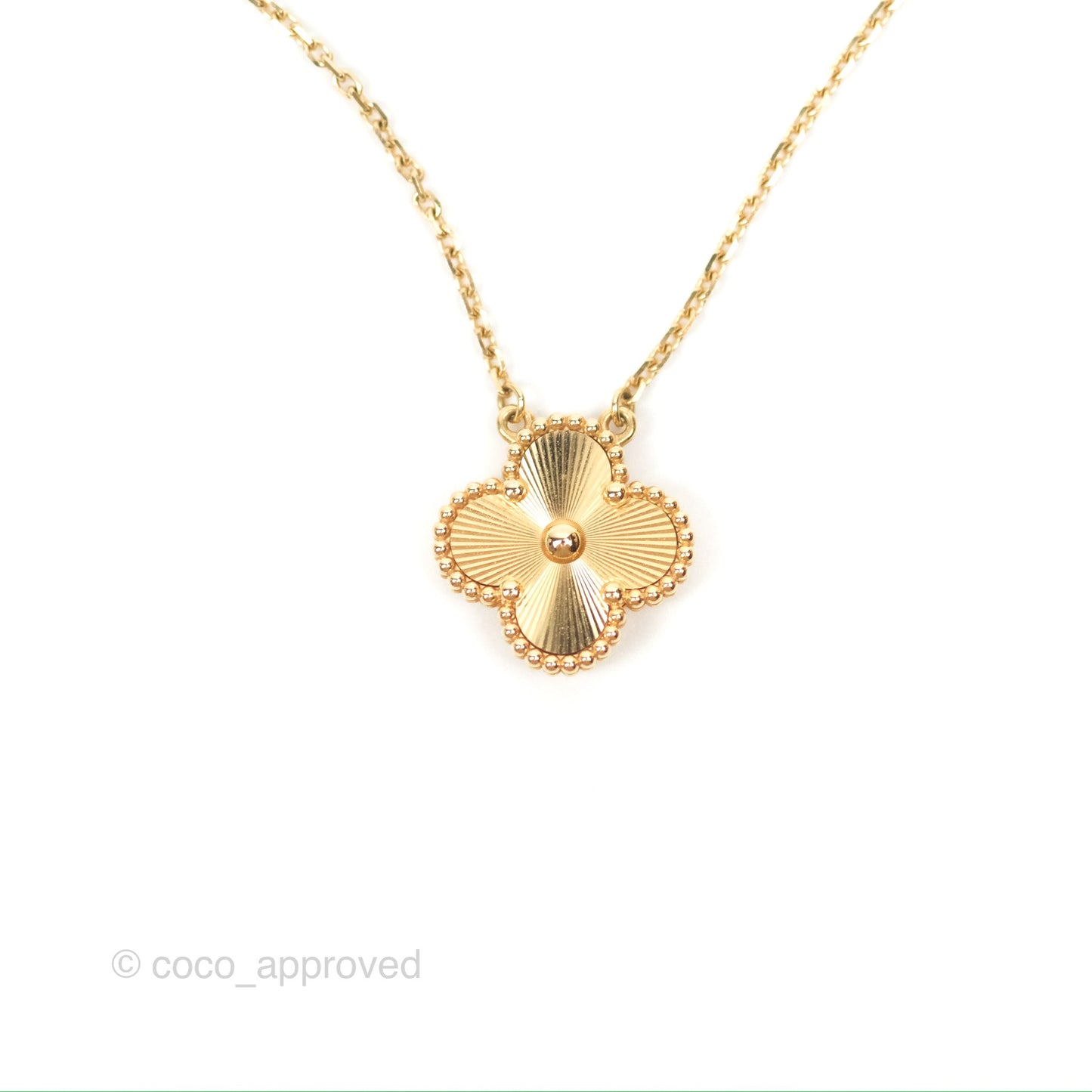 Van Cleef & Arpels Vintage Alhambra Pendant 18K Yellow Gold Guilloche