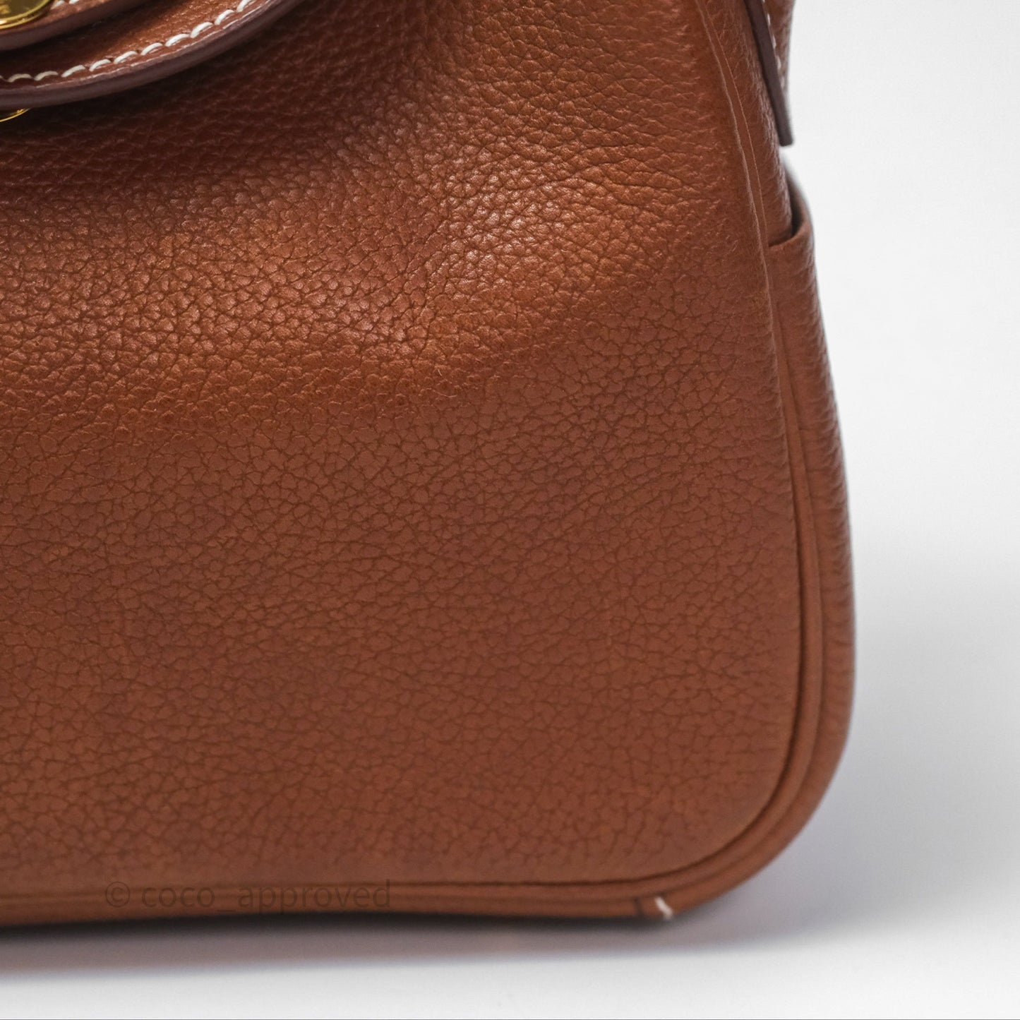 Hermès Mini Lindy 20 Fauve 34 Barenia Gold Hardware