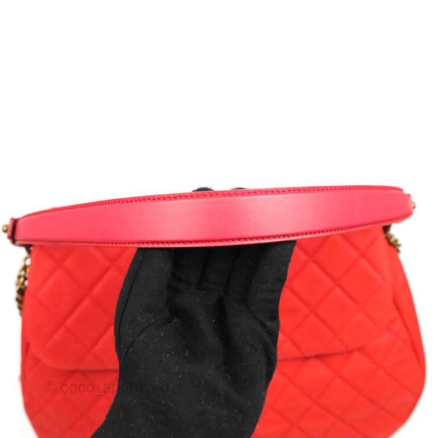 Chanel Country Chic Messenger Flap Bag Red Matte Caviar Ruthenium Hardware