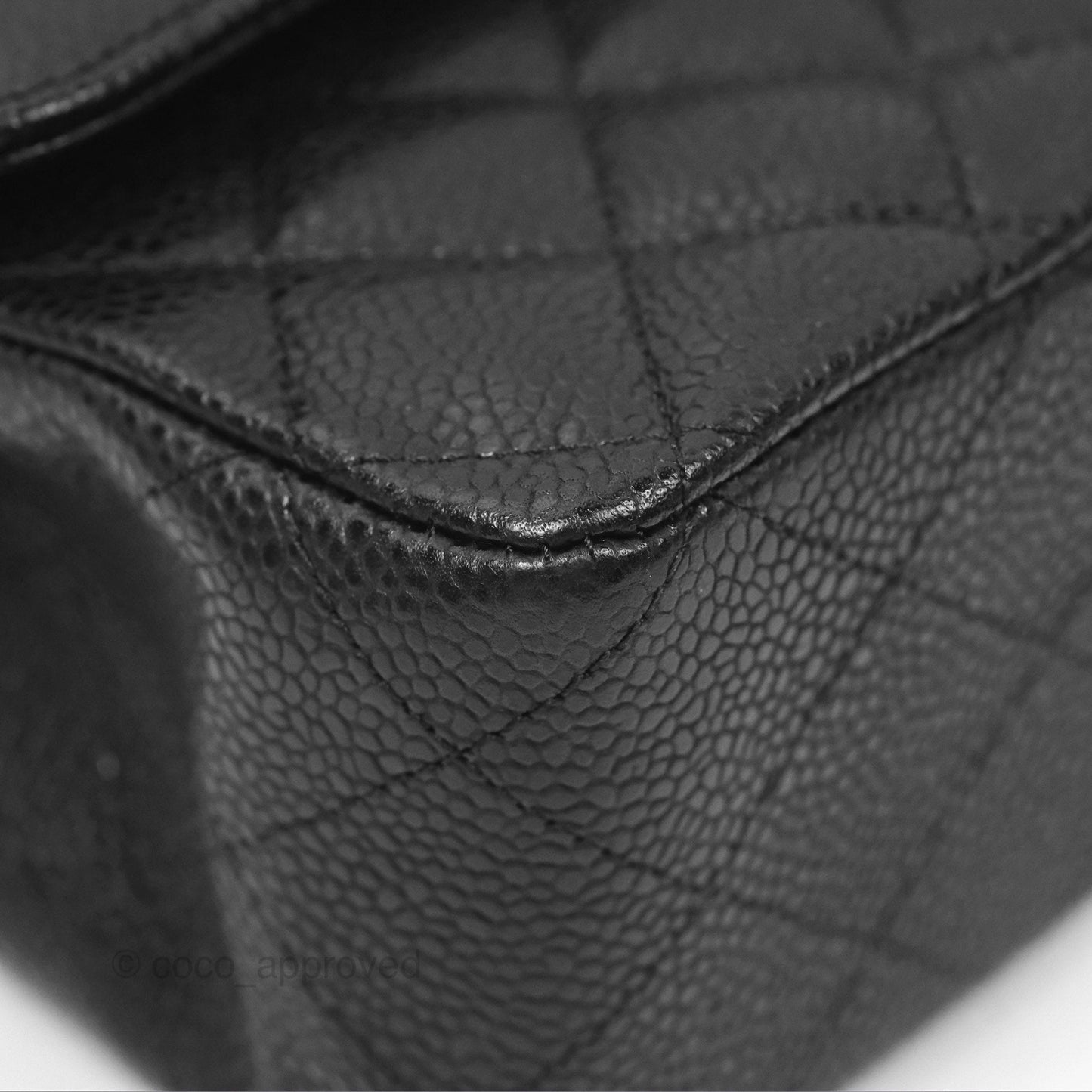 Chanel Classic M/L Medium Flap Quilted Black Caviar Gold Hardware