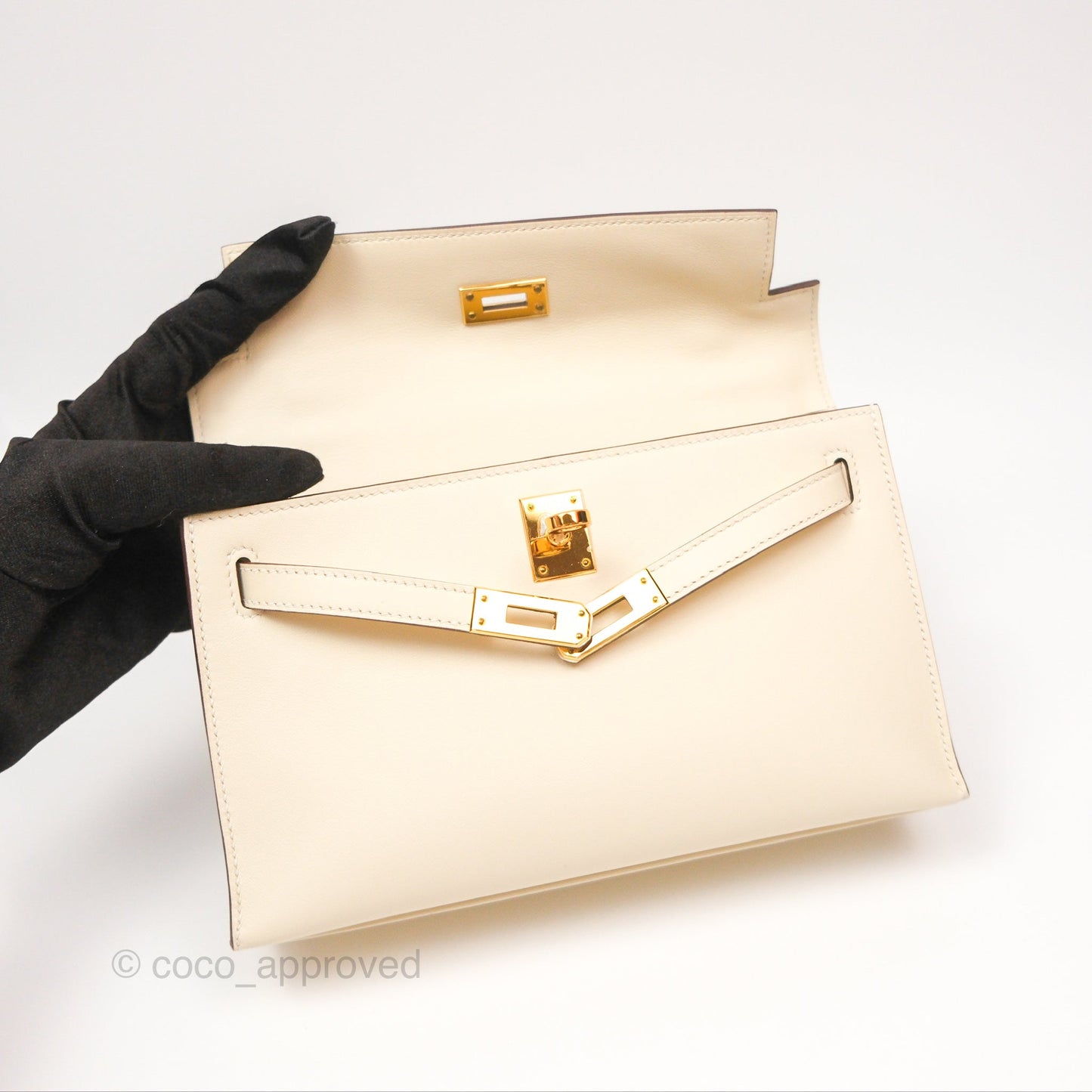Hermès Kelly Mini Pochette Nata I2 Swift Gold Hardware
