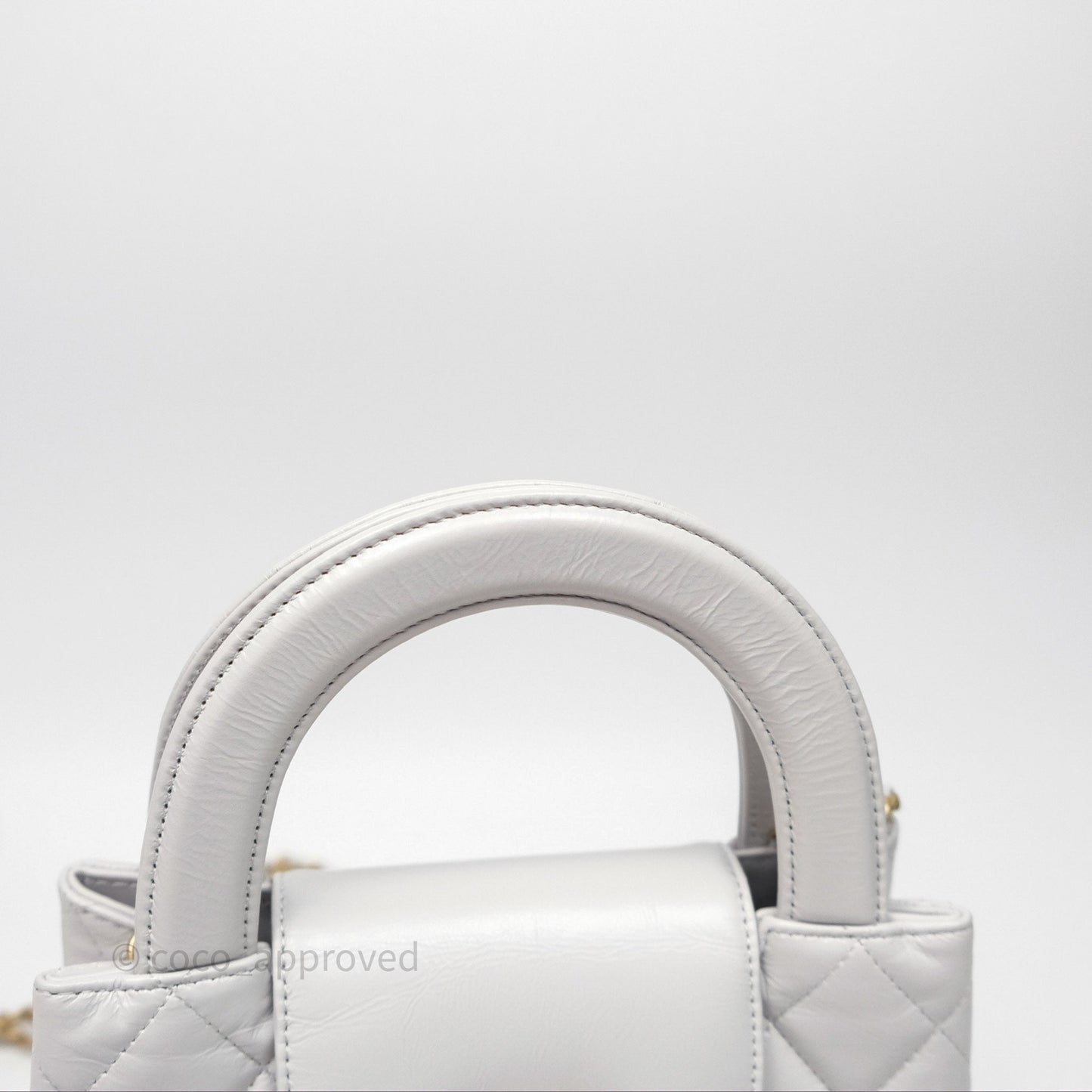 Chanel Kelly Bag Quilted Light Grey Shiny Calfskin Aged Gold Hardware