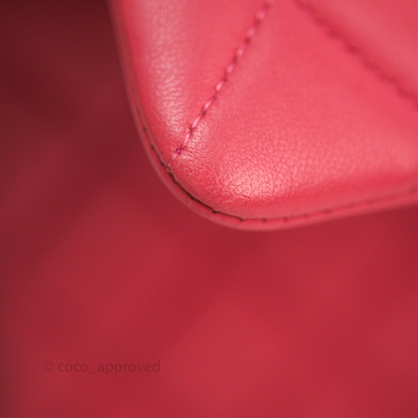 Chanel M/L Medium Flap Bag Valentine Limited Edition Pink Lambskin Gold Hardware