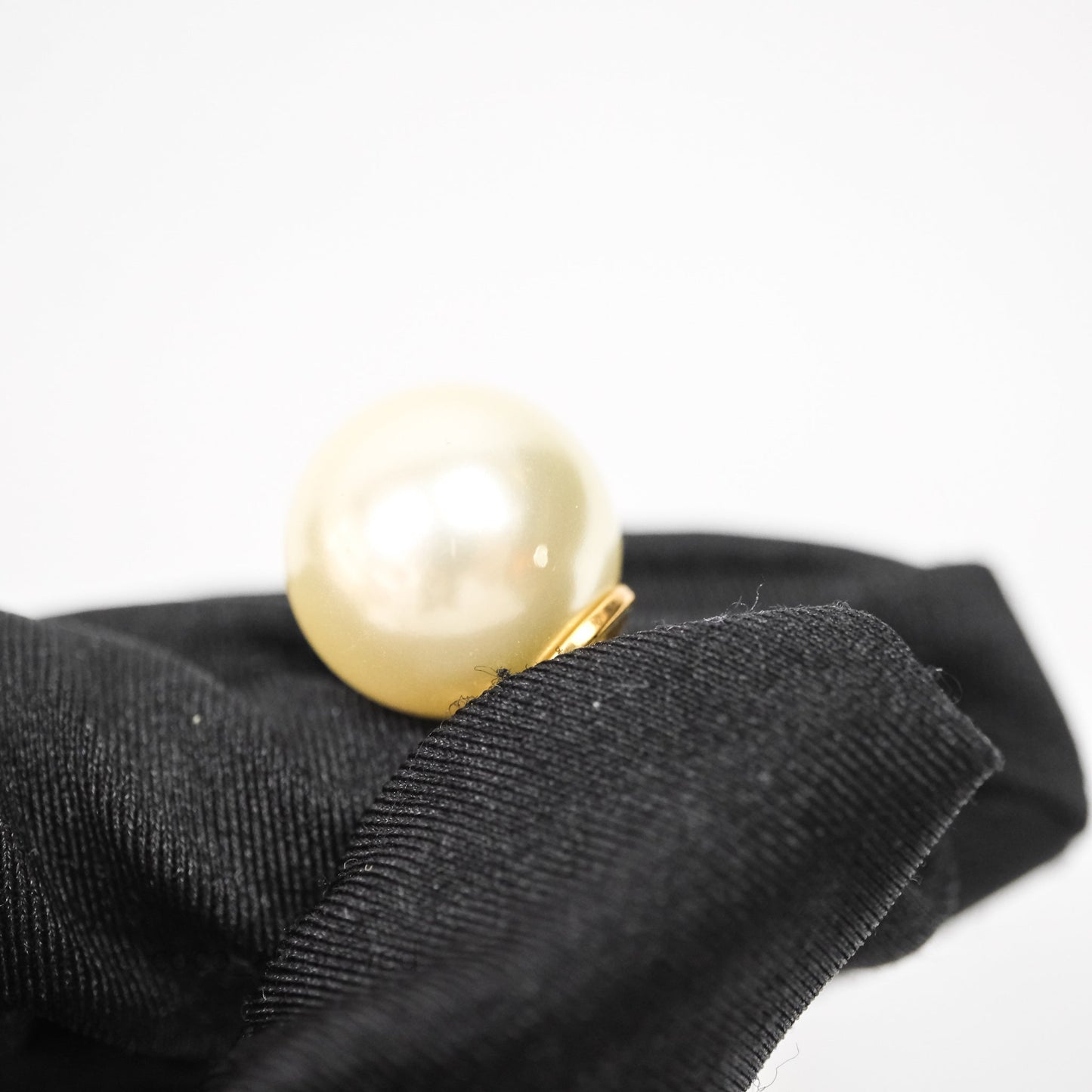 Christian Dior Tribales Pearl CD Earrings Gold Tone