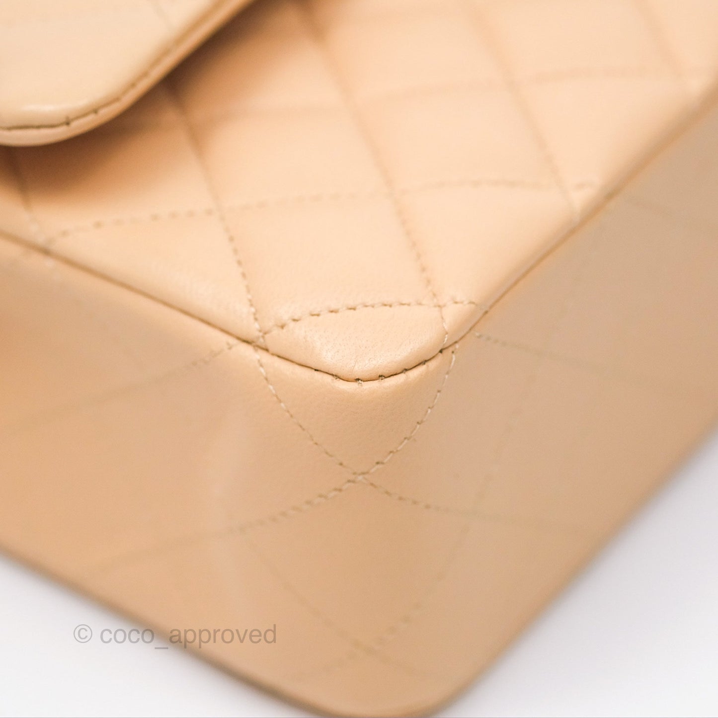 Chanel Classic M/L Medium Flap Quilted Beige Lambskin Gold Hardware