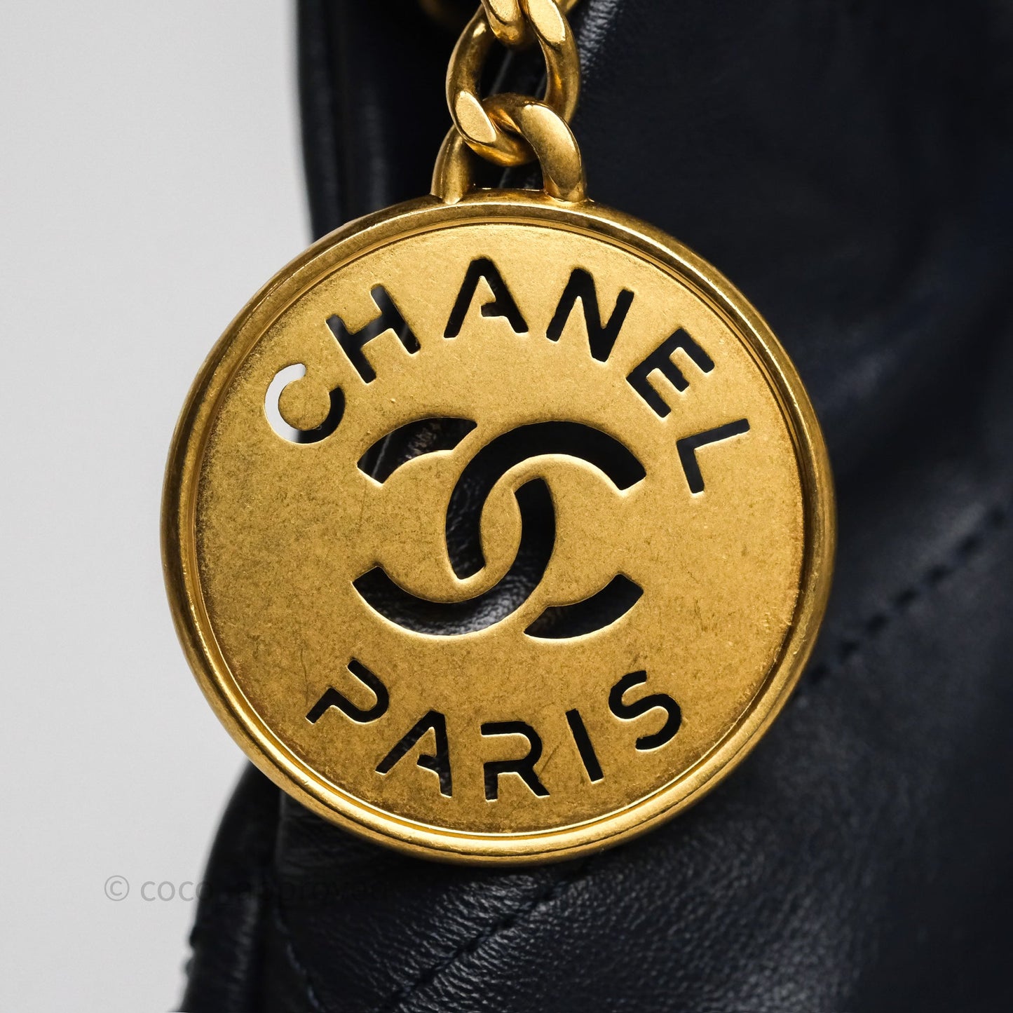 Chanel 22 Medium Navy Shiny Calfskin Aged Gold Hardware