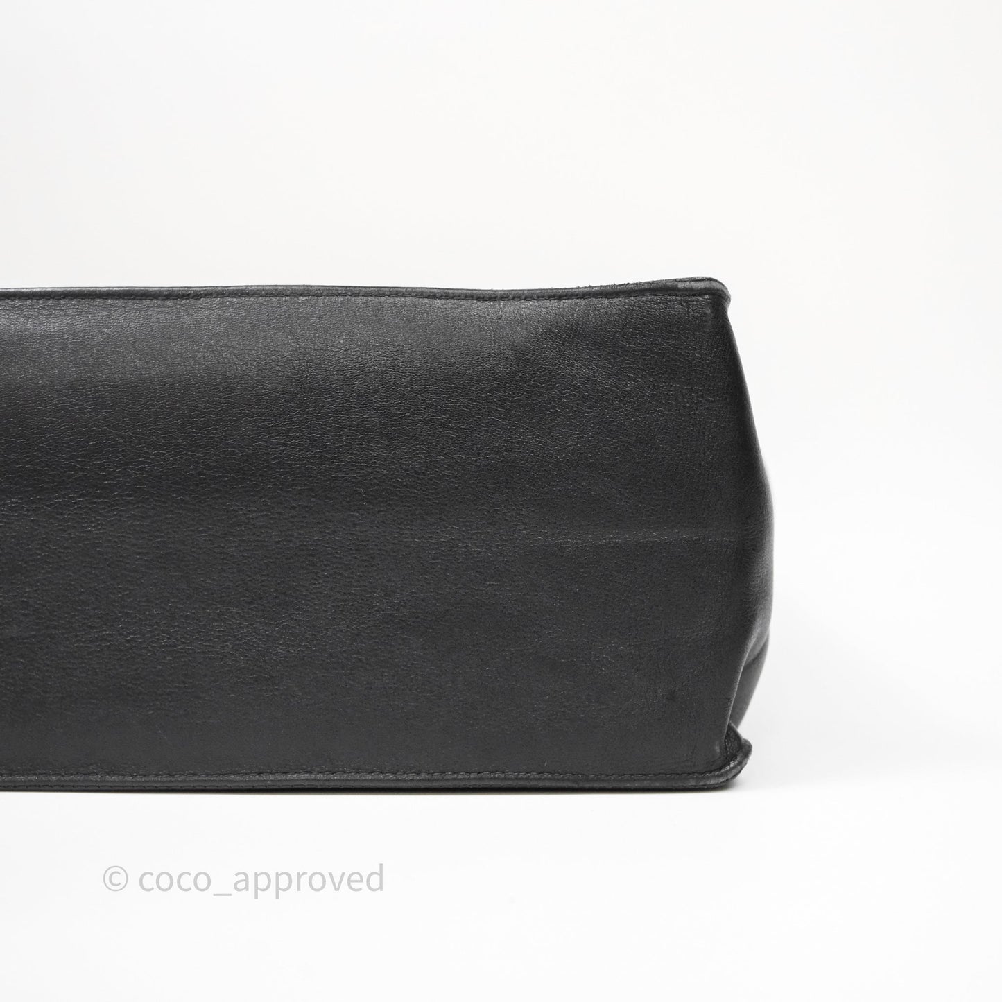 Chanel Vintage Shoulder Bag Black Calfskin Gold Hardware