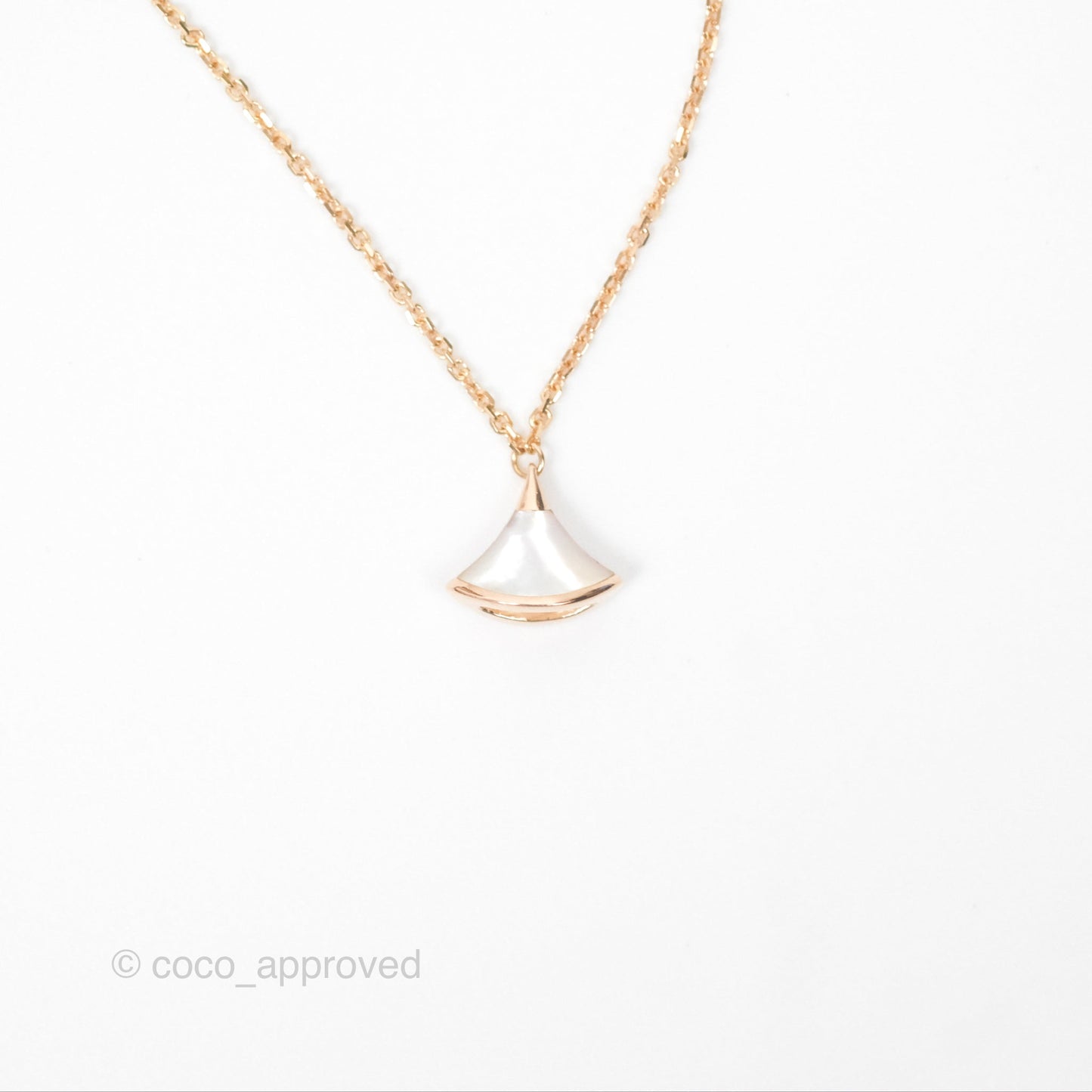 Bvlgari Divas Dream Bracelet 18K Rose Gold Mother of Pearl