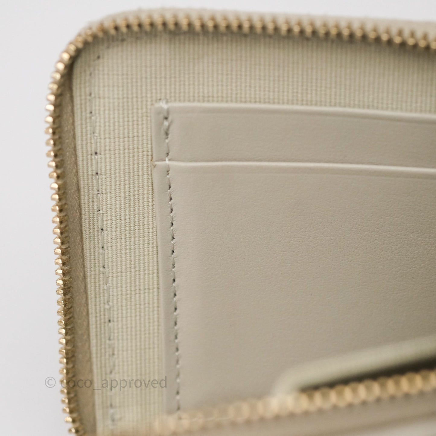 Chanel Zipper Card Holder Wallet Light Grey Caviar Gold Hardware