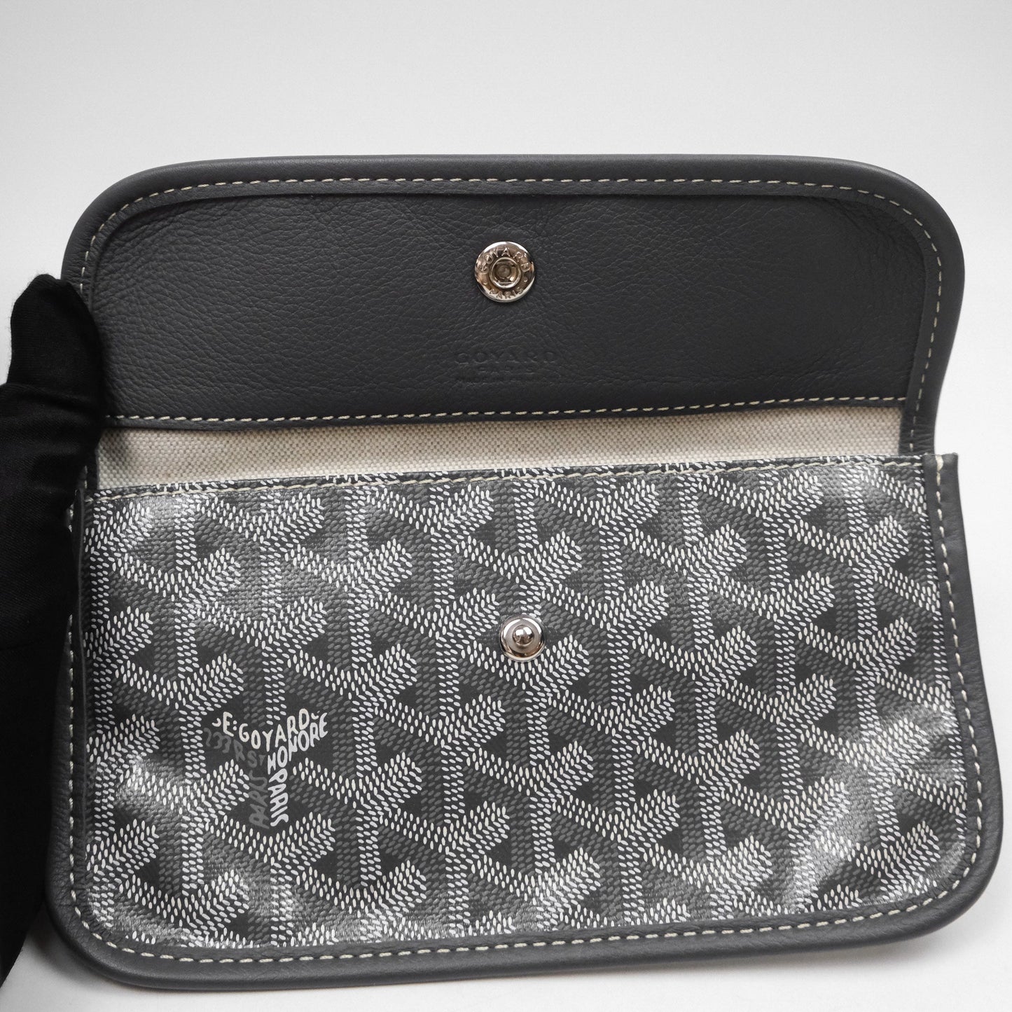 Goyard St Louis Tote PM ⁣⁣⁣⁣⁣⁣⁣⁣⁣⁣⁣⁣⁣⁣⁣⁣⁣⁣⁣⁣Grey