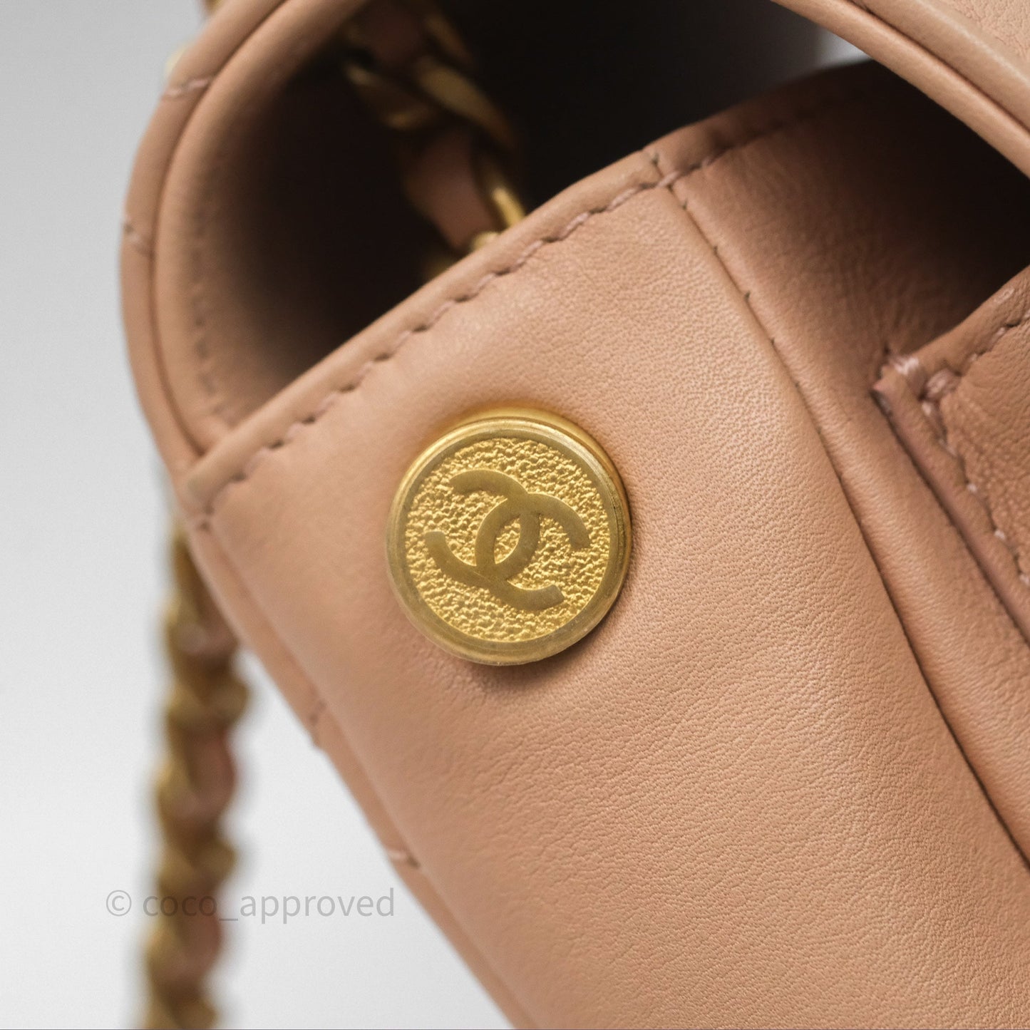 Chanel Messenger Bag Beige Pink Calfskin Aged Gold Hardware