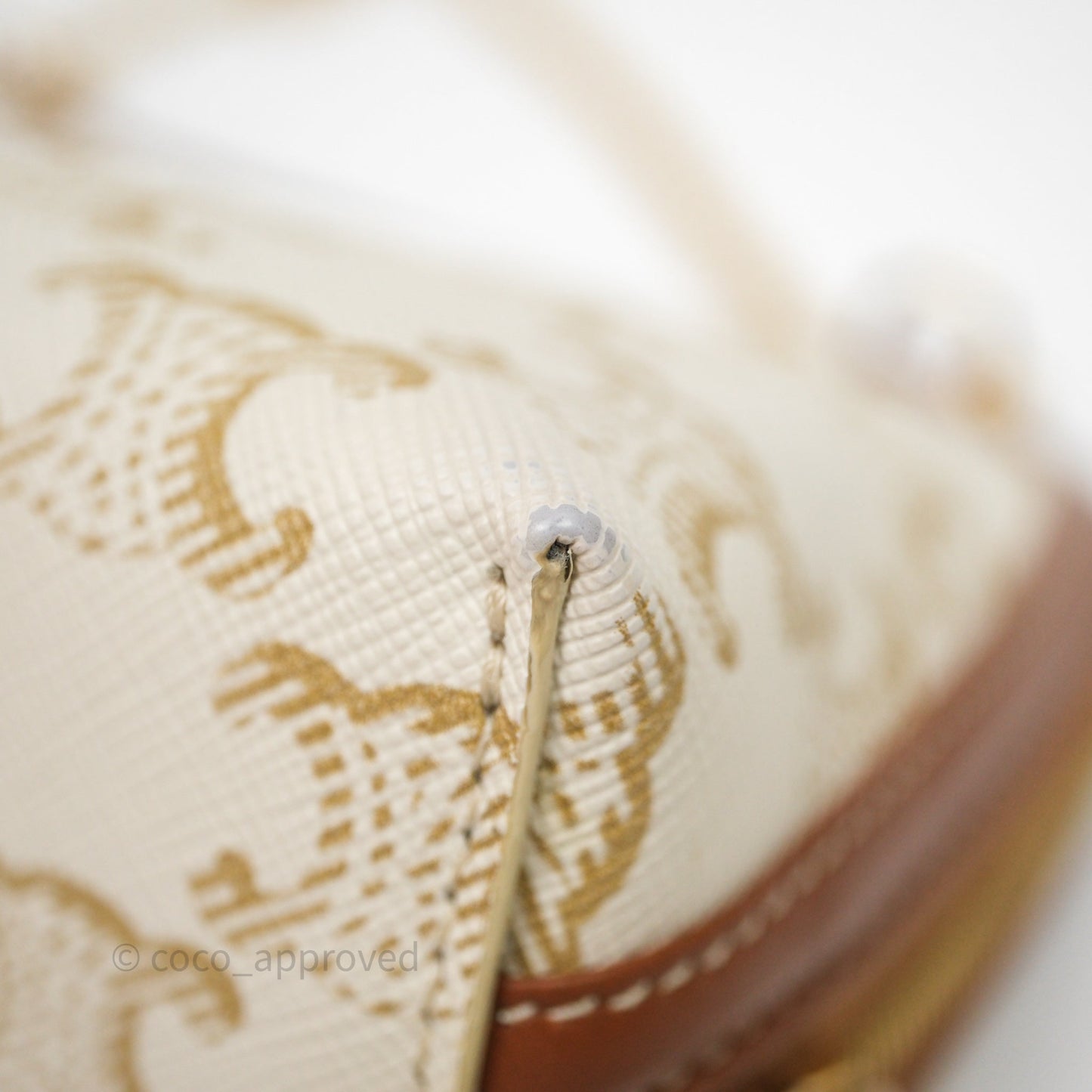 Celine Clutch With Chain Triomphe Canvas White/Tan