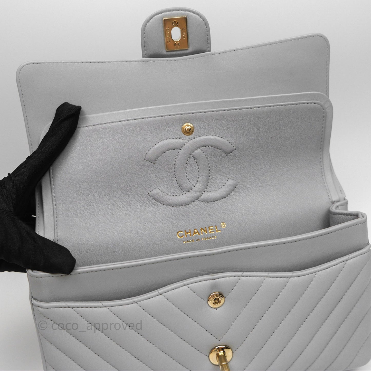 Chanel Classic M/L Medium Flap Chevron Grey Lambskin Gold Hardware