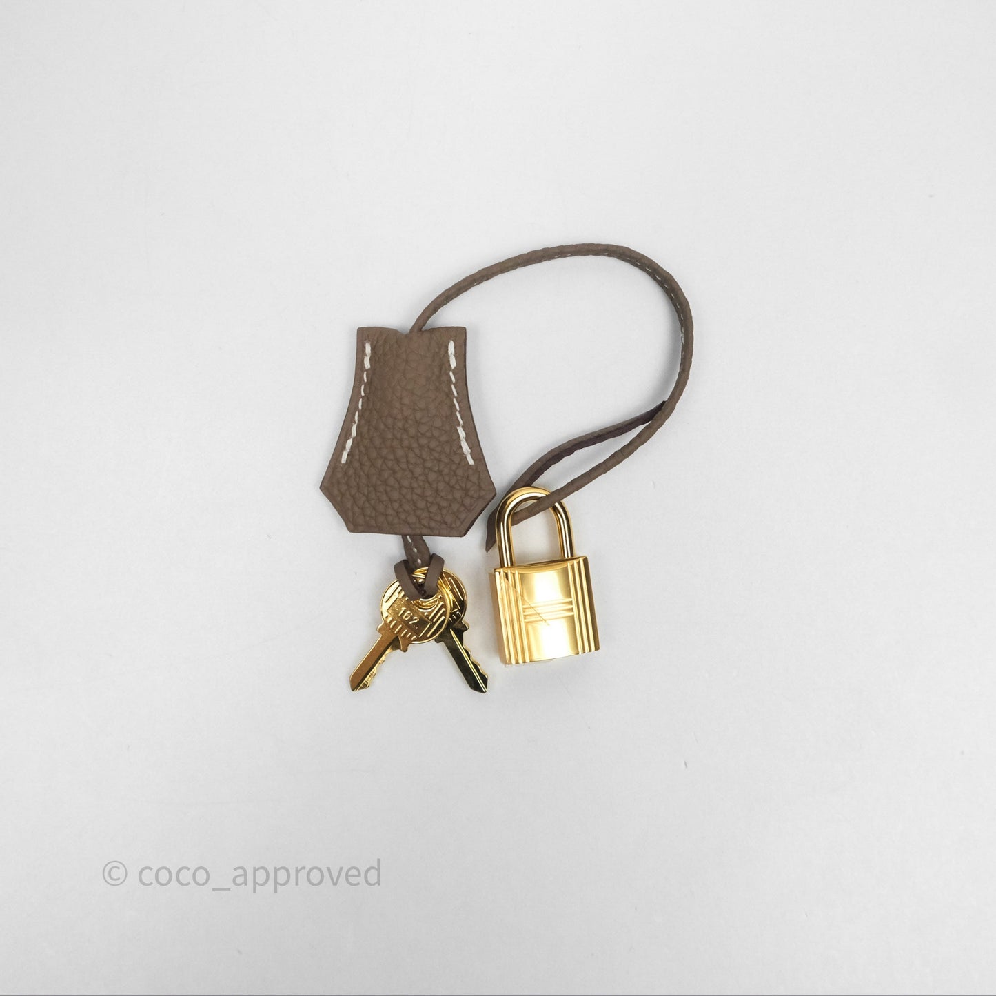 Hermès Retourne Kelly 25 Etoupe 18 Togo Gold Hardware