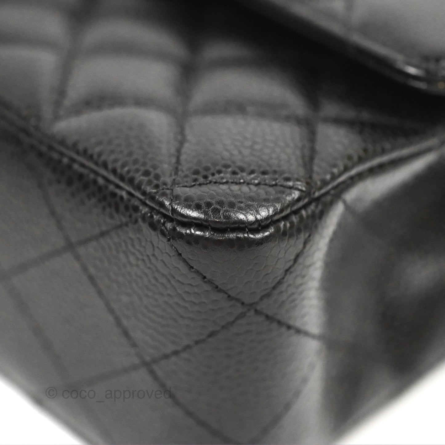 Chanel Classic M/L Medium Flap Quilted Black Caviar Gold Hardware