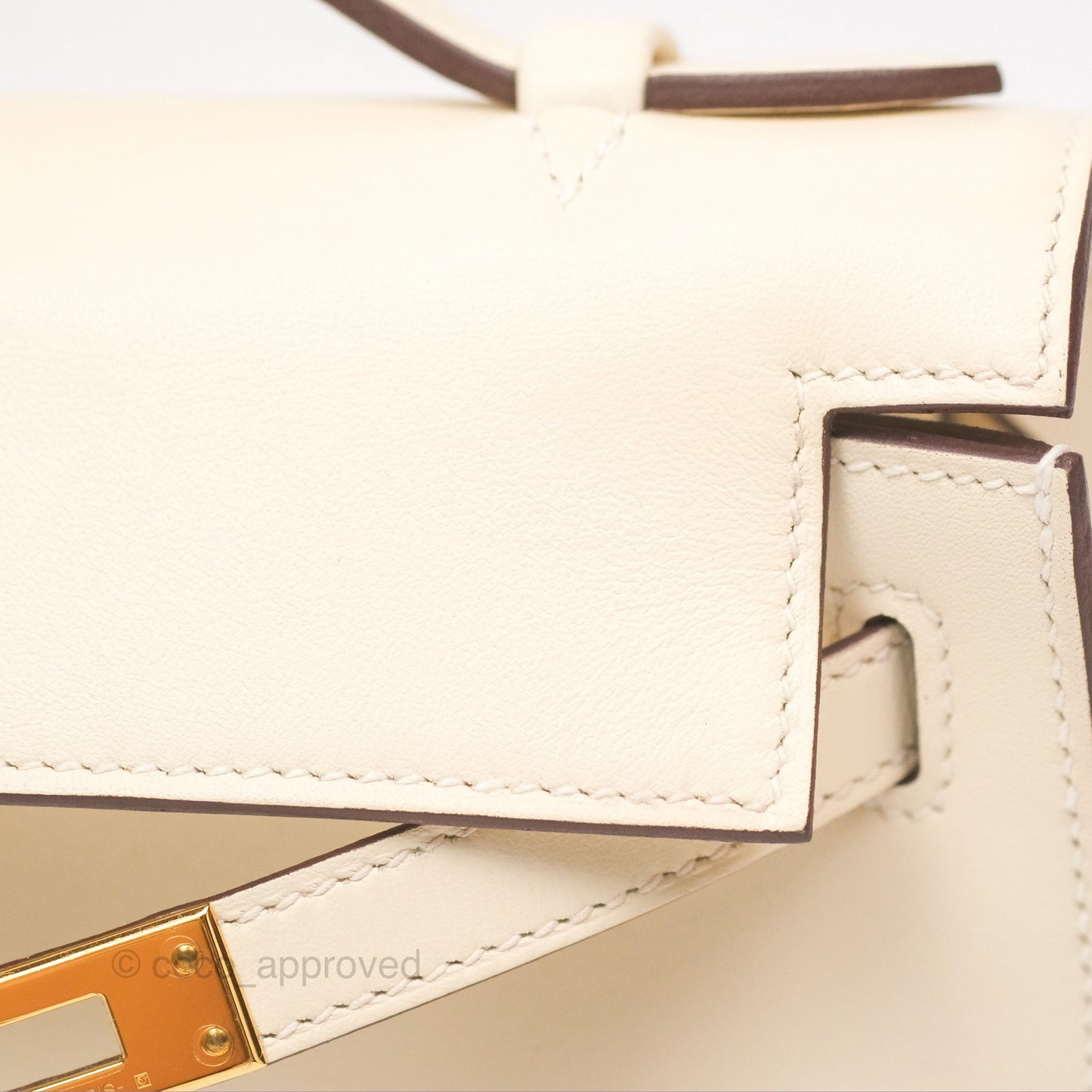 Hermès Kelly Mini Pochette Nata I2 Swift Gold Hardware