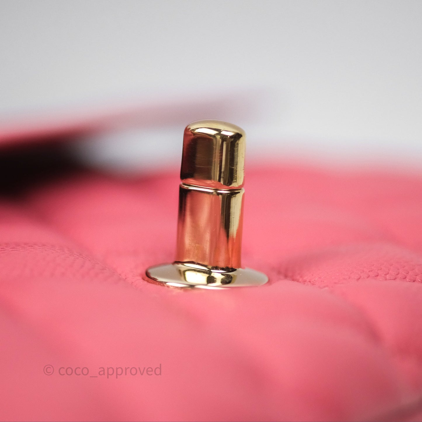 Chanel Classic M/L Medium Flap Quilted Pink Caviar Gold Hardware