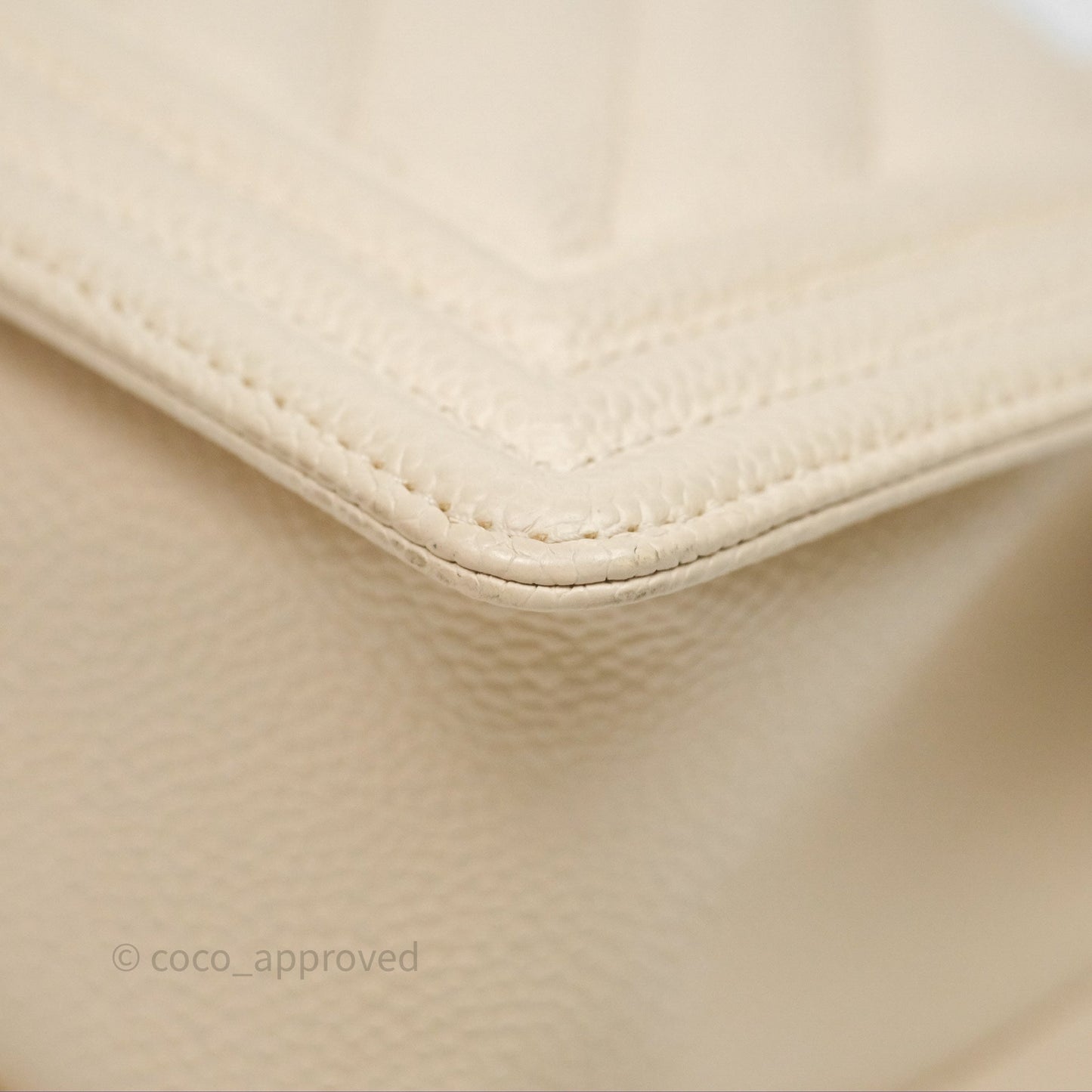 Chanel Medium Boy Chevron Beige Caviar Ruthenium Hardware