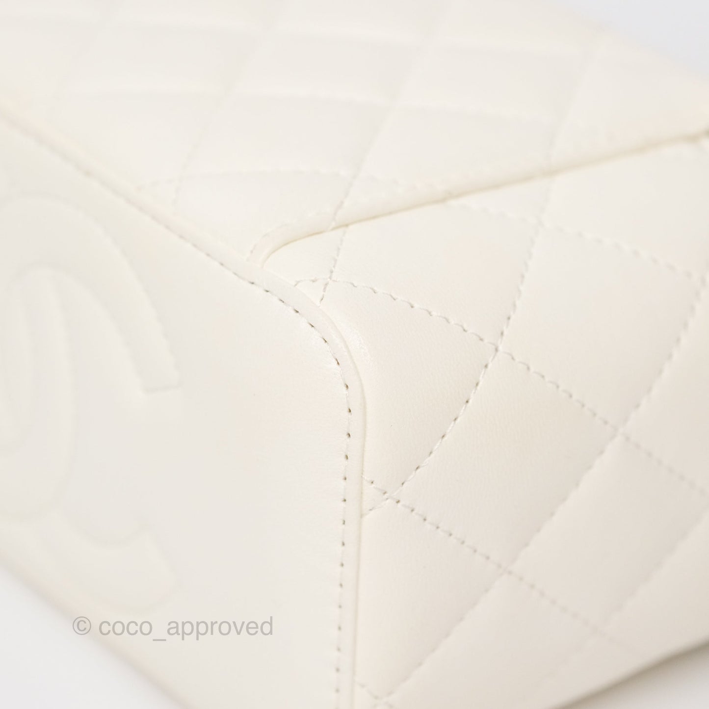 Chanel Vanity with Double Chain White Shiny Lambskin 23C
