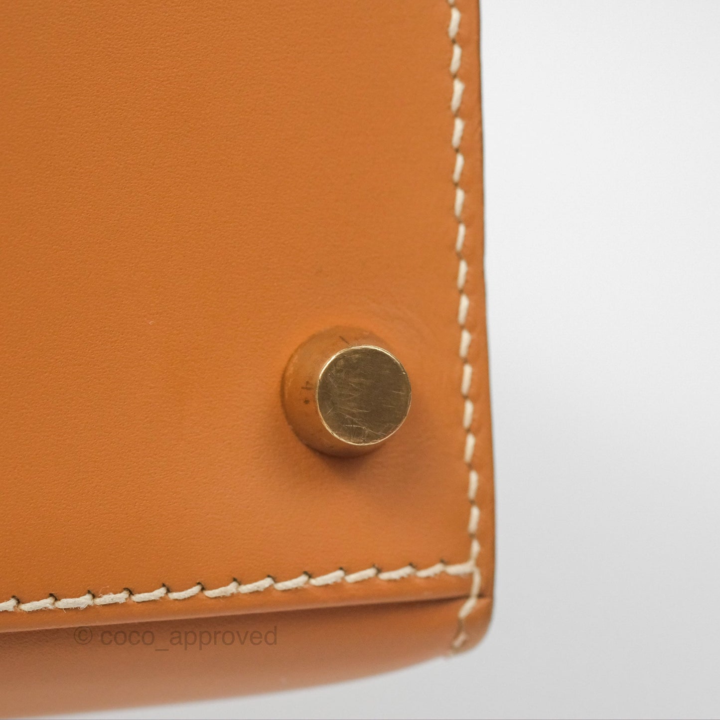 Hermès Vintage Kelly 28 Sellier Gold Calf Gold Hardware