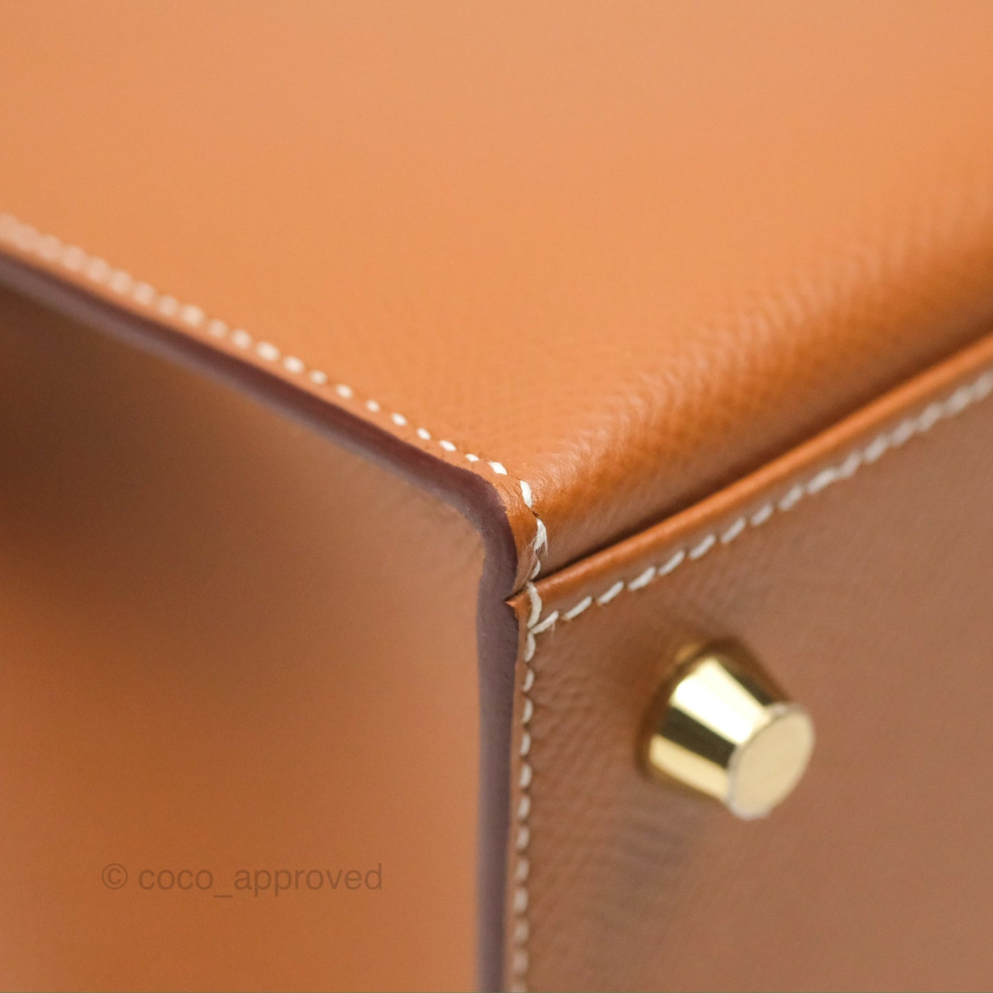 Hermès Kelly 25 Sellier Gold Epsom Gold Hardware
