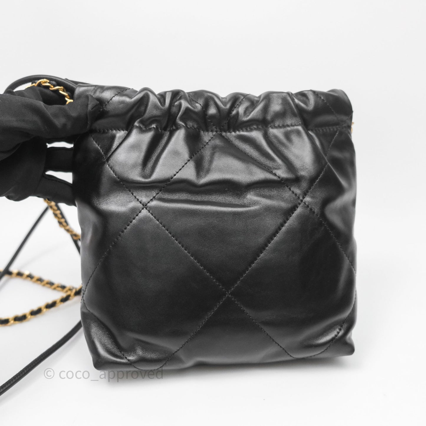 Chanel 22 Mini Bag Black Shiny Crumpled Calfskin Aged Gold Hardware